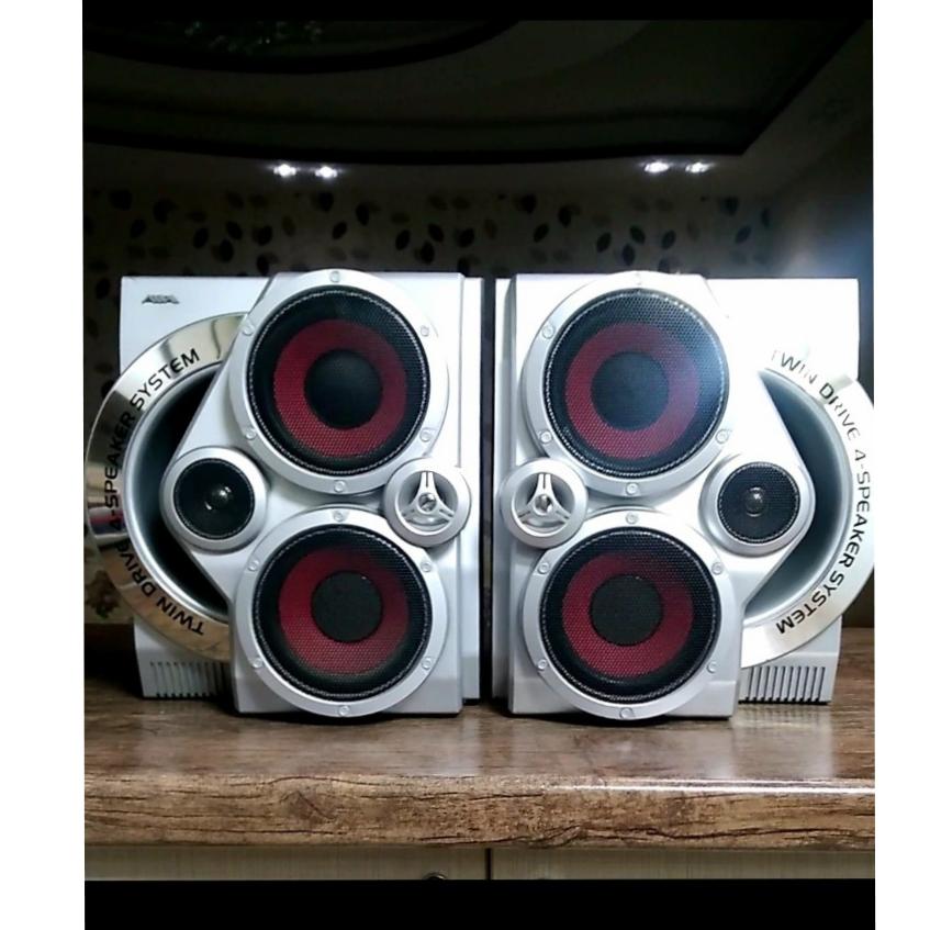 یک جفت باند زیبای آیوا بسیار تمیز و خوش روخ