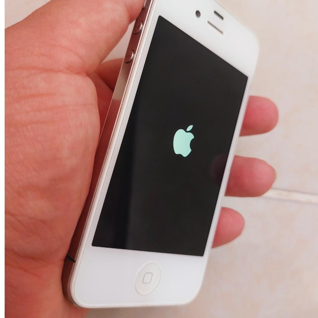 گوشی iphone 4s سفید