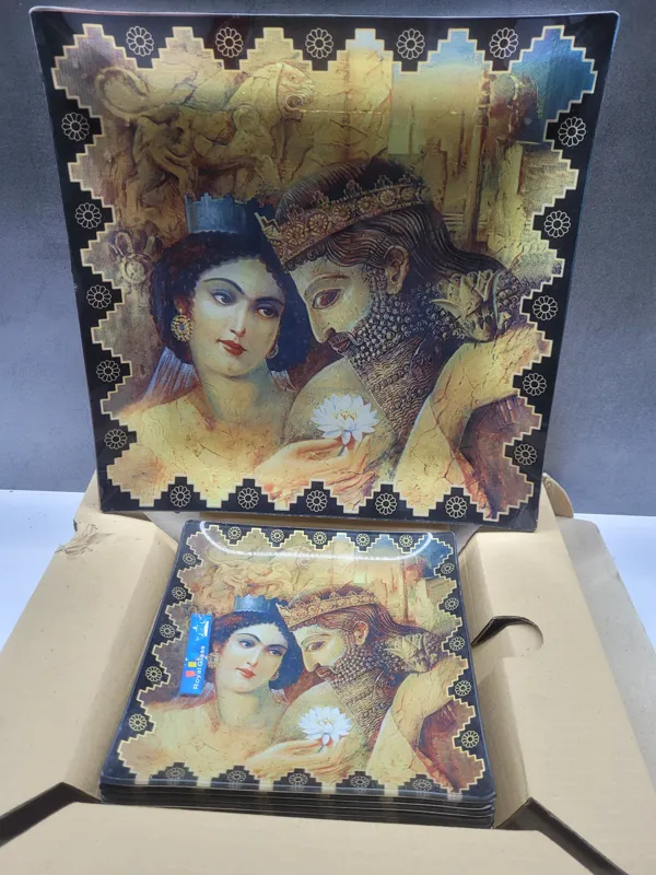 یک عدد سینی بزرگ و 5عدد بشقاب طرح تخت جمشید