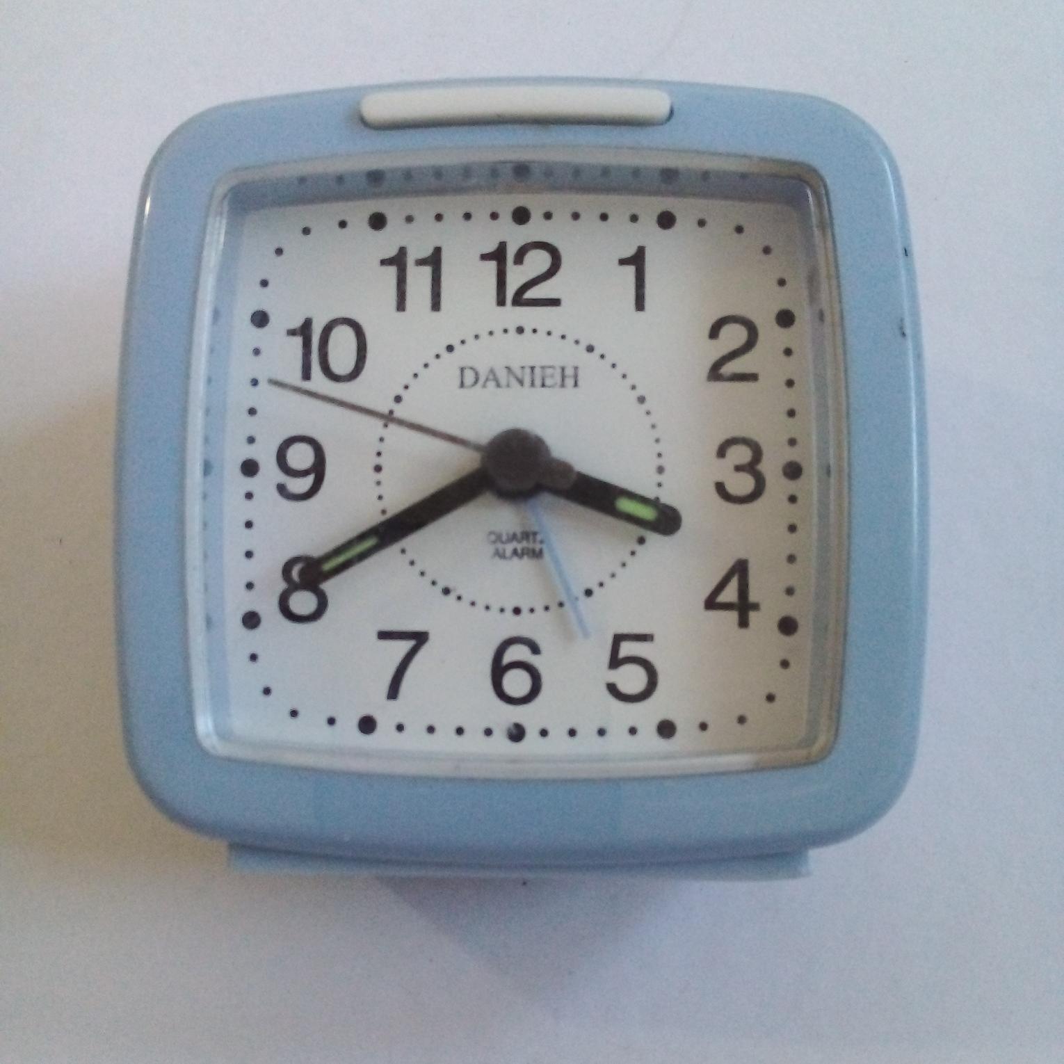 ساعت رومیزی DANIEH کد 99