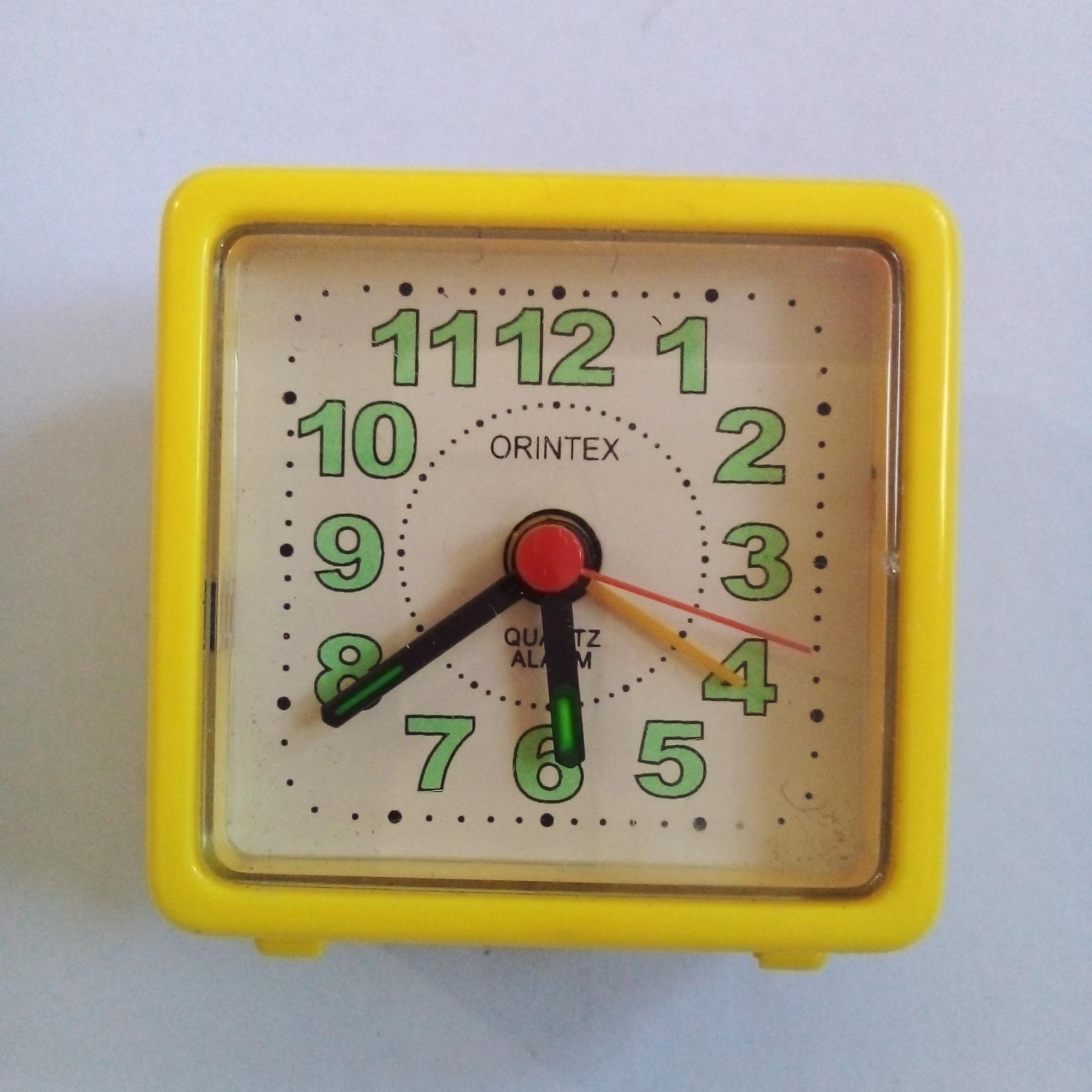 ساعت کوچک رومیزی ORIENTEX کد 102