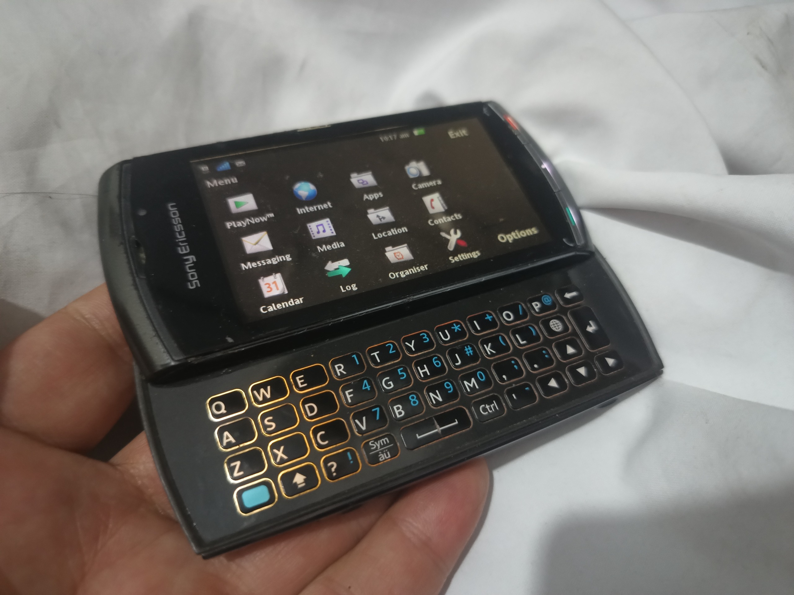 سونی اریکسون ویواز پرو Sony Ericsson vivaz Pro