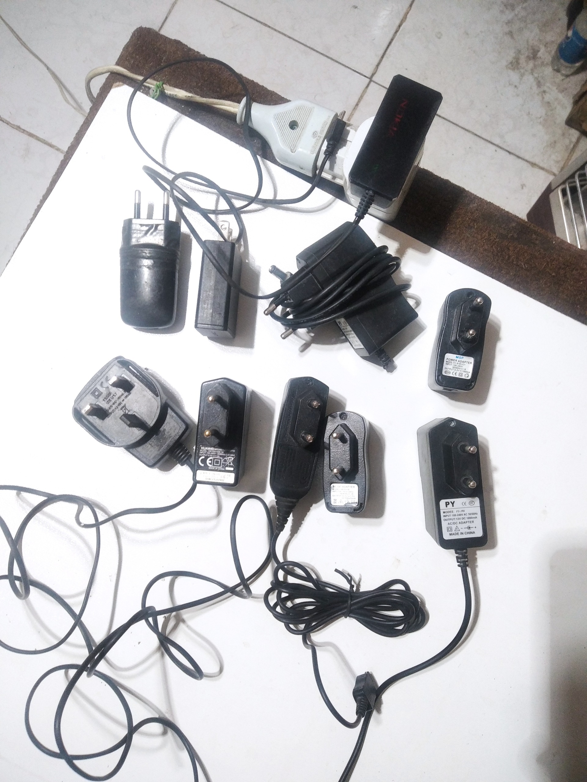 انواع آداپتور موبایل وسویچینگ