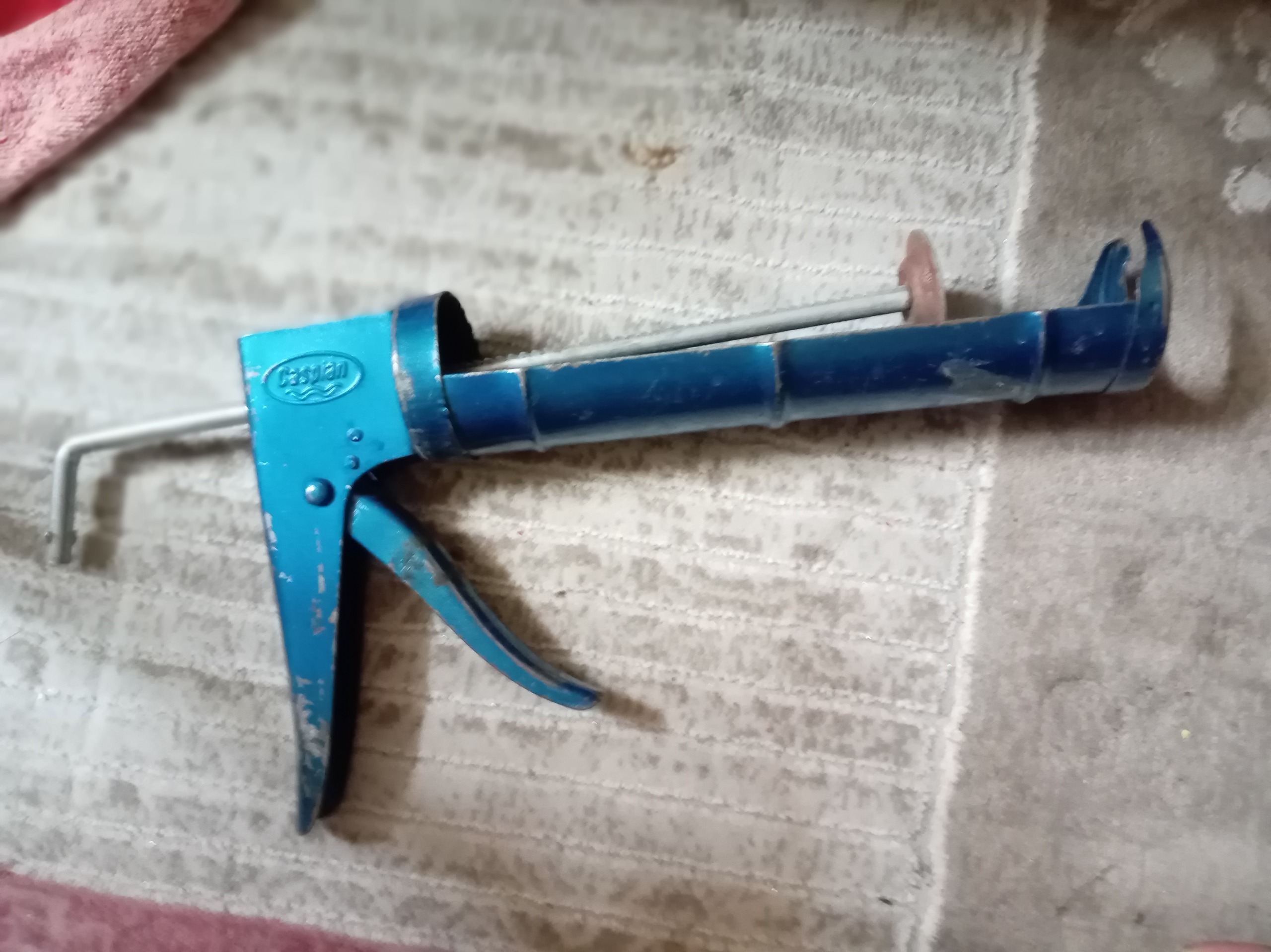 تفنگ چسب اگواریوم
