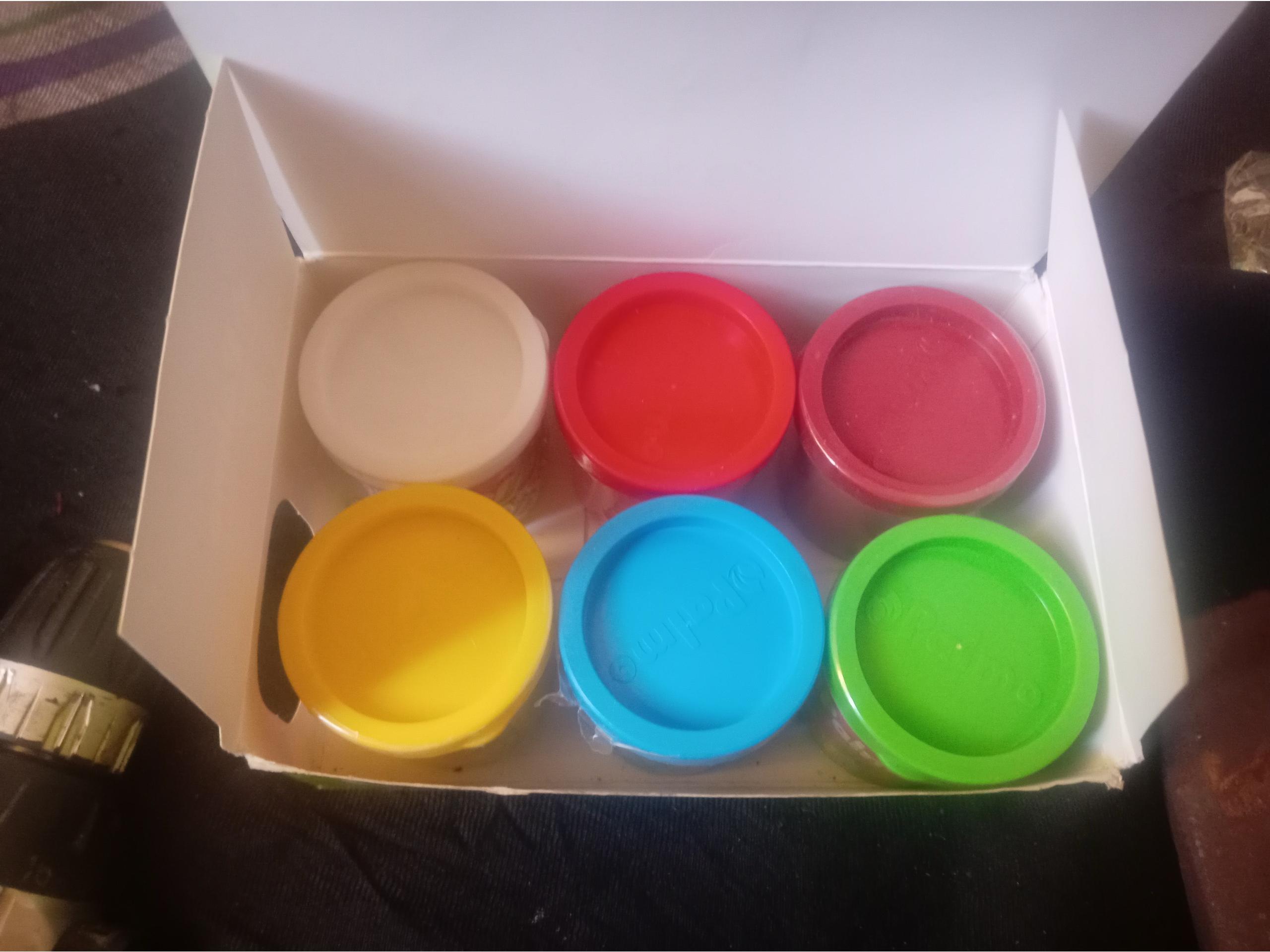 رنگ اکرولیک 6عددی