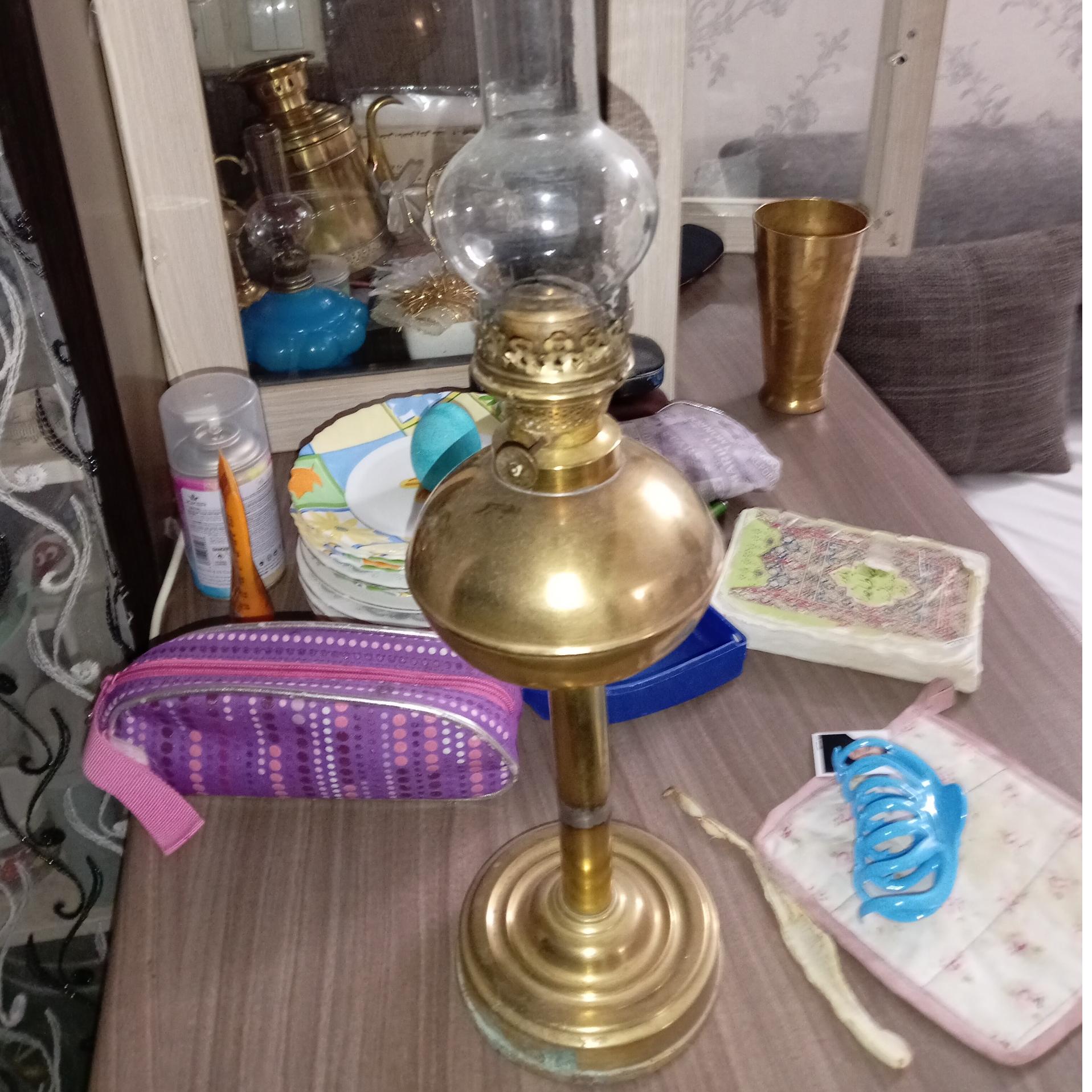 چراغ برنجی قاجاری پابلند قدمت دار