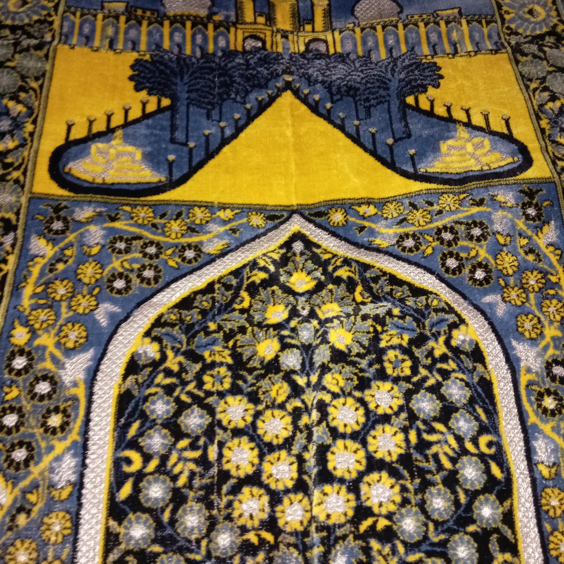 سجاده فرش ابریشم مصنوعی