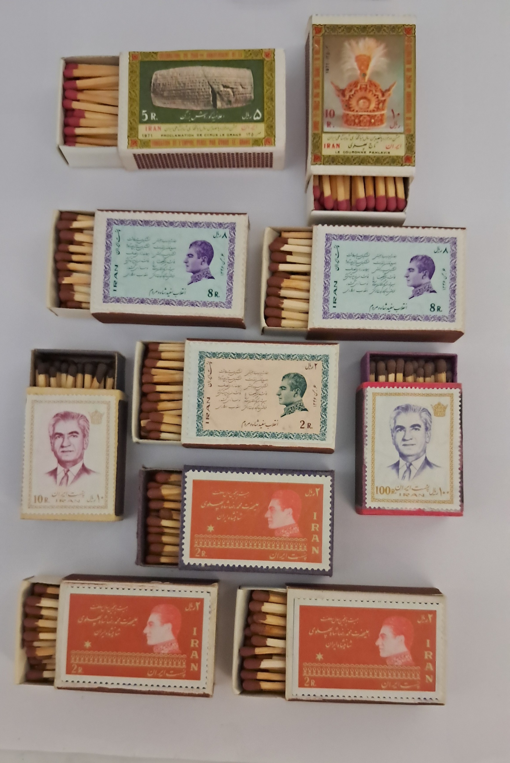 کبریت قدیمی با تصویر تمبر