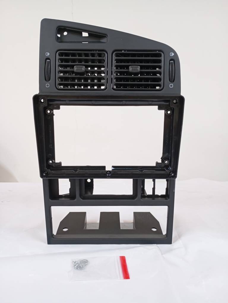قاب مانیتور مشکی 9" پژو slx قدیم وسط کد 996