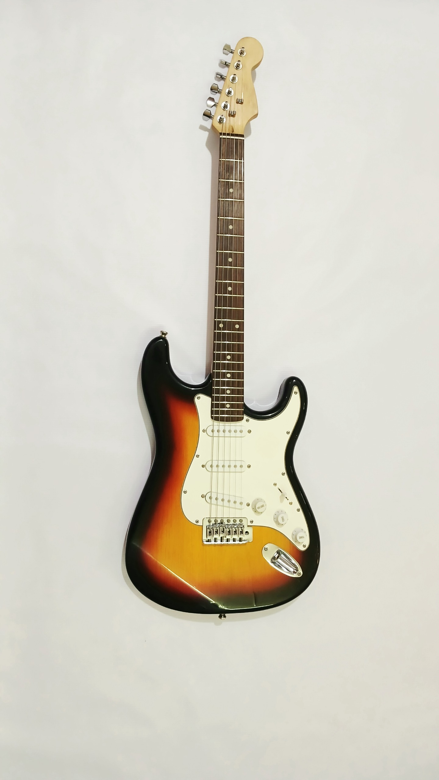 گیتار الکتریک مدل Stratocaster بدون برند (NO NAME)