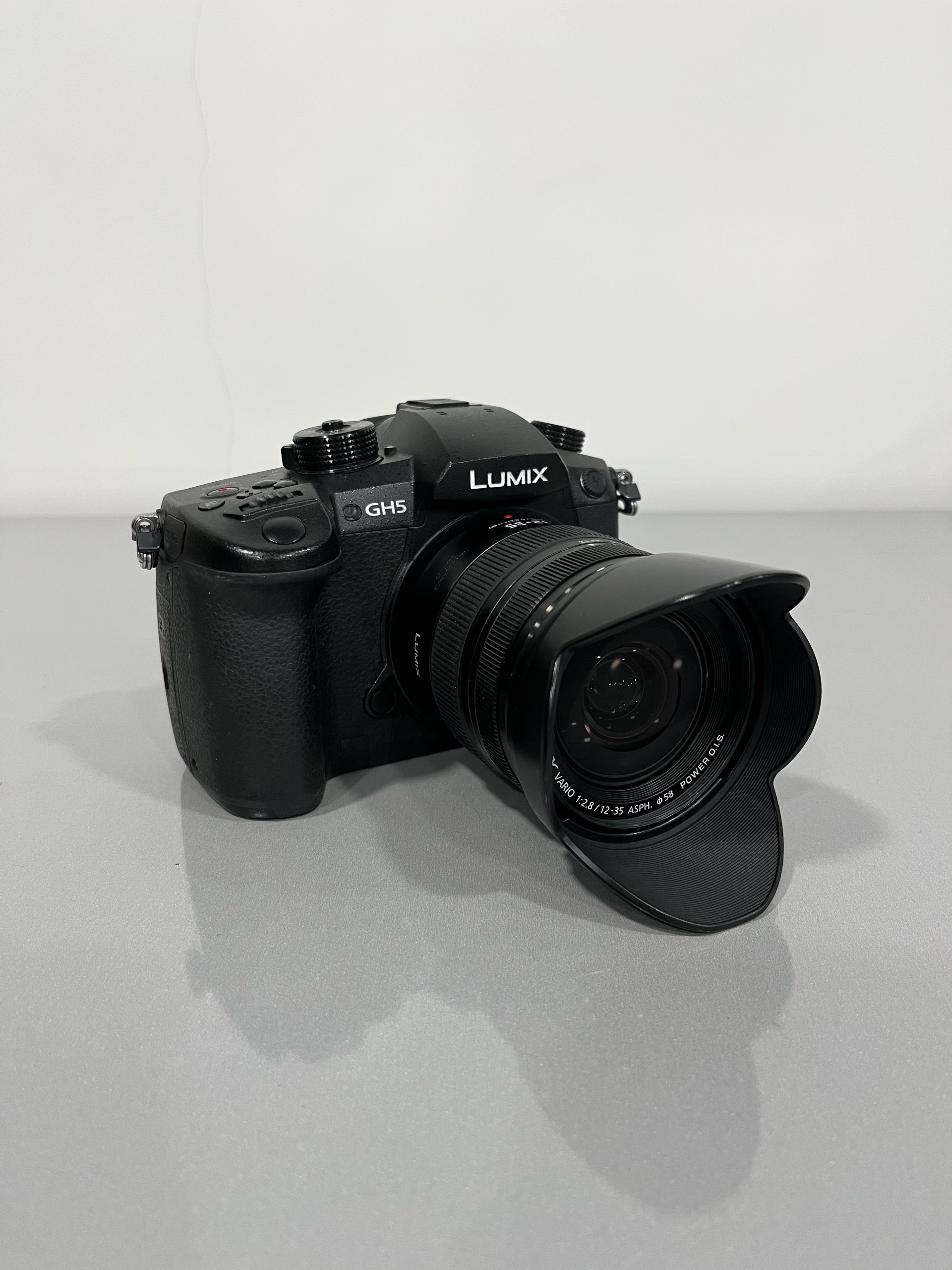 پاناسونیک GH5 بسیار تمیز
