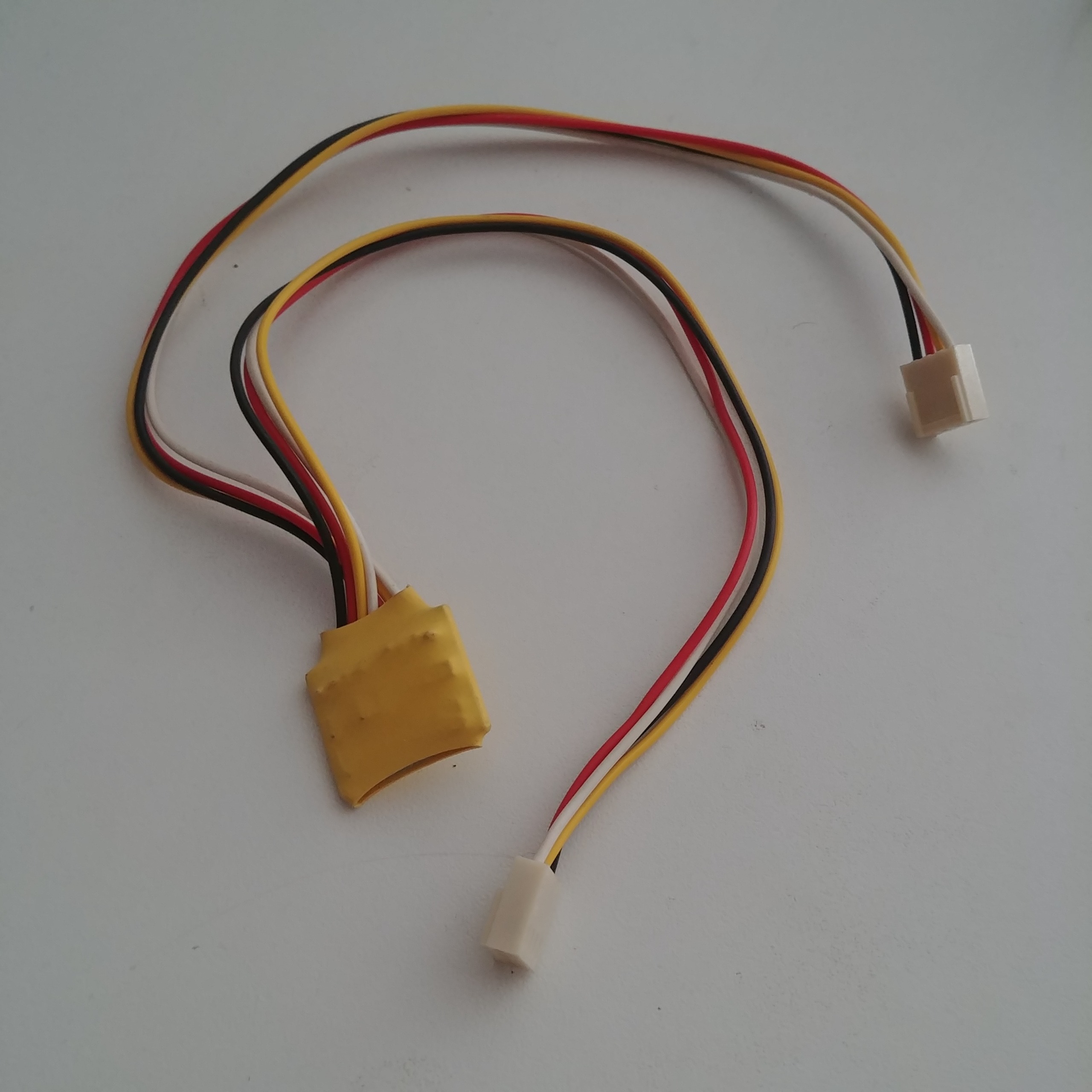 کانکتور برق فن سه پین 3pin