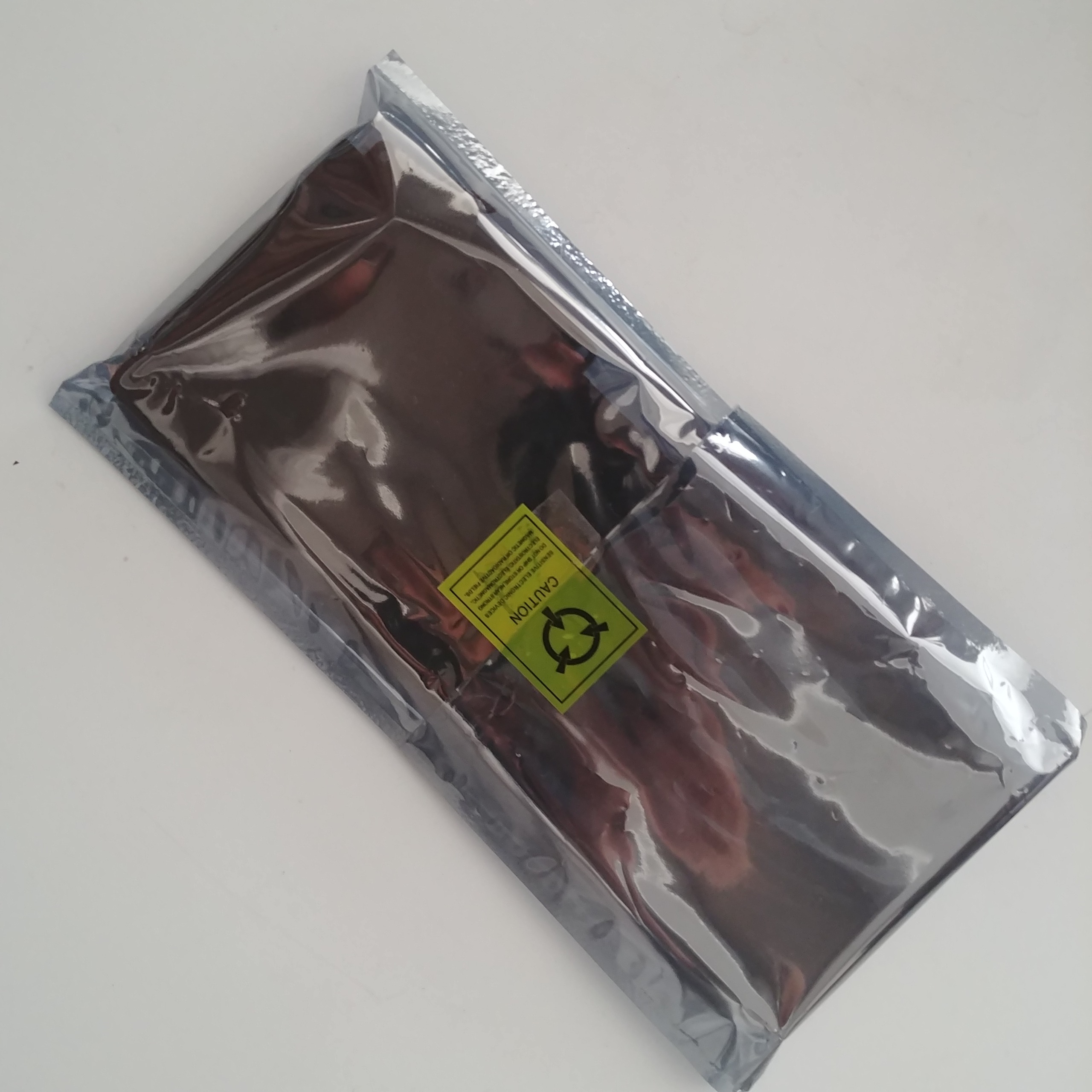 باتری معیوب اپل مک بوک A1342 سرباتری سالم