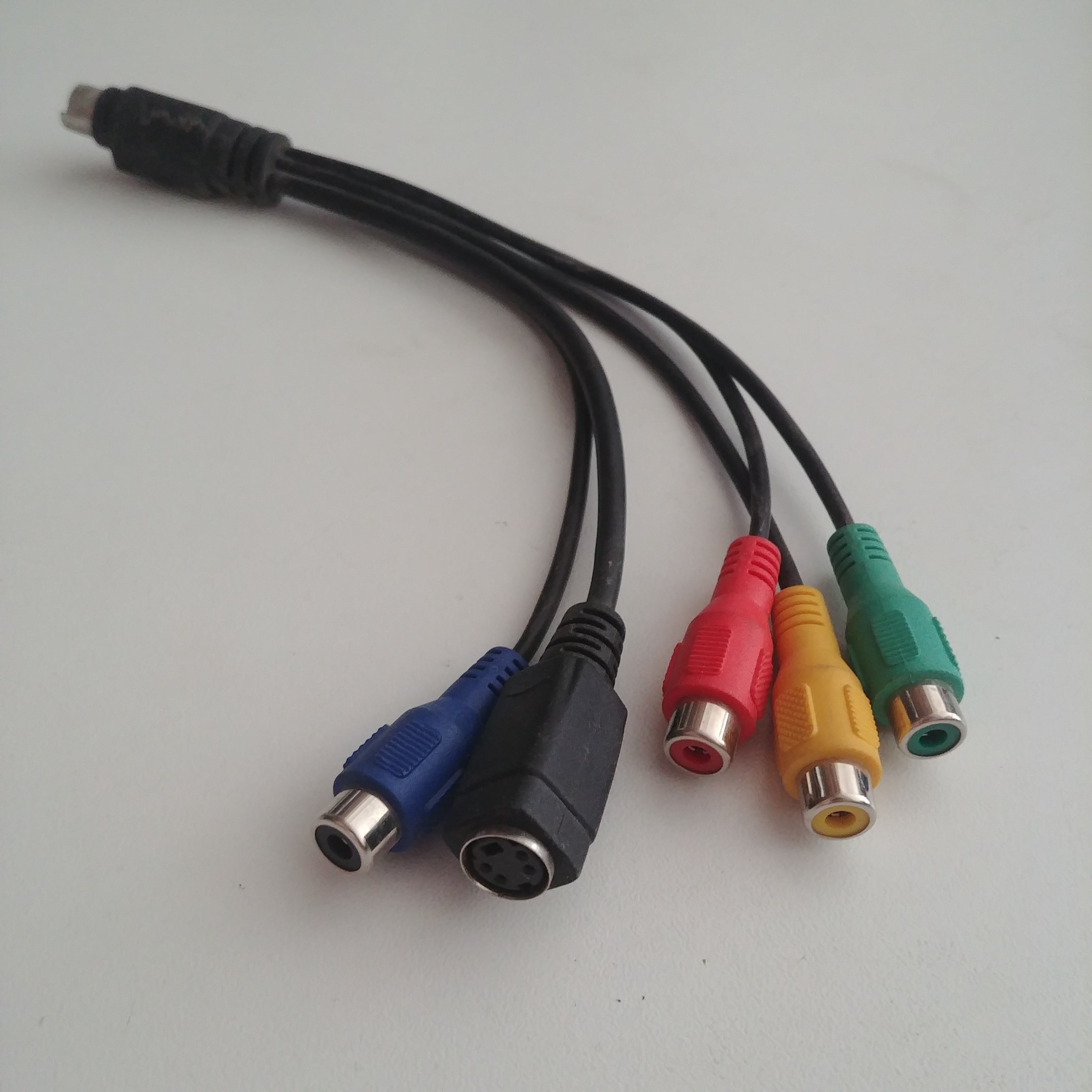 تبدیل فوق نایاب 7 پین S-Video به RCA