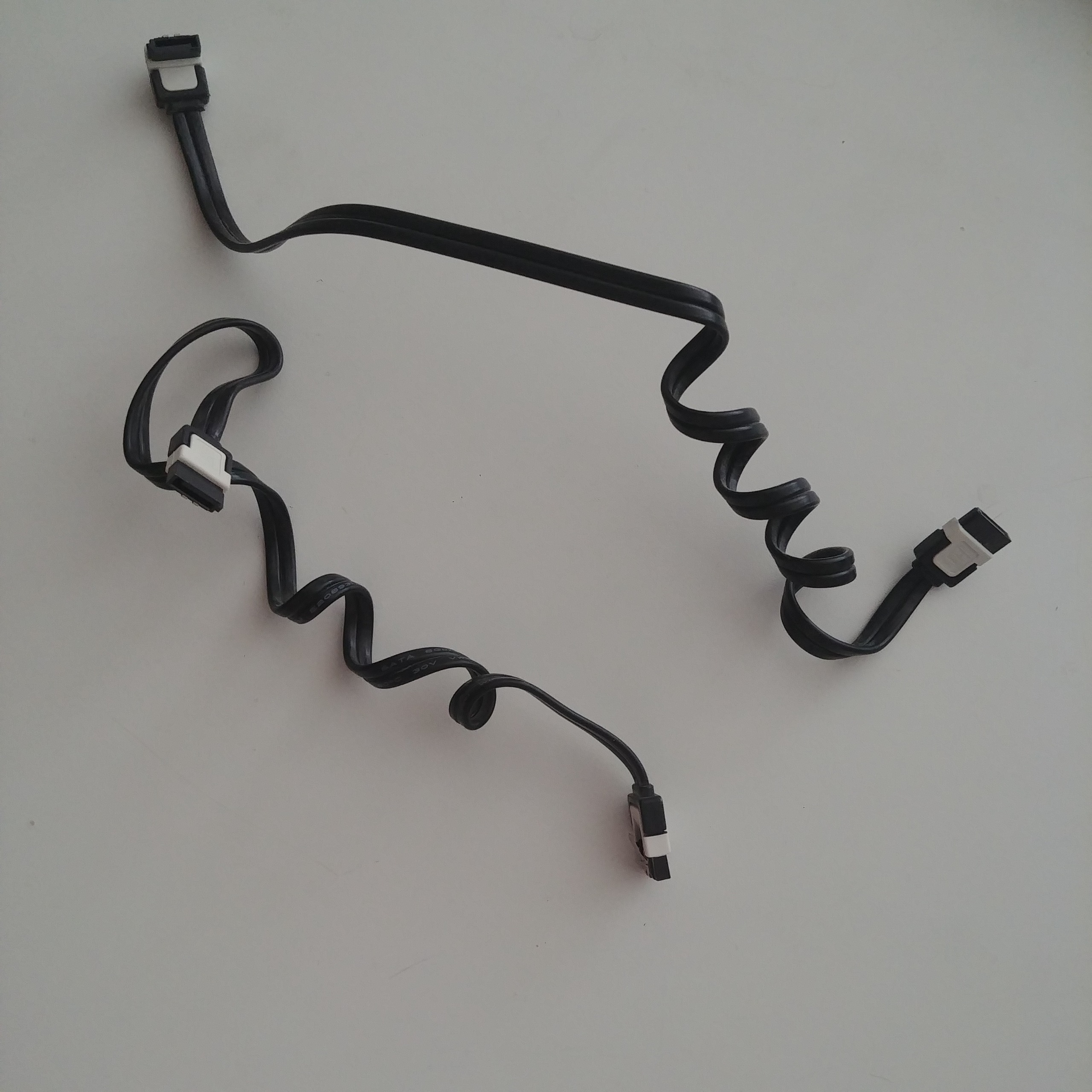 کابل ساتا Sata مشکی و قفل دار