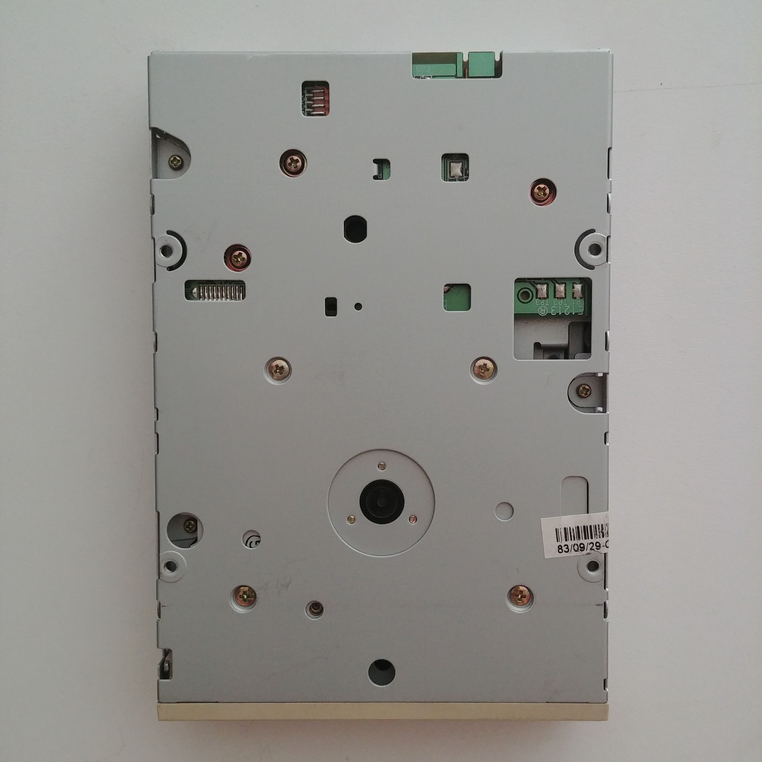 فلاپی درایوهای قدیمی و تولید ژاپن TEAC و Sony