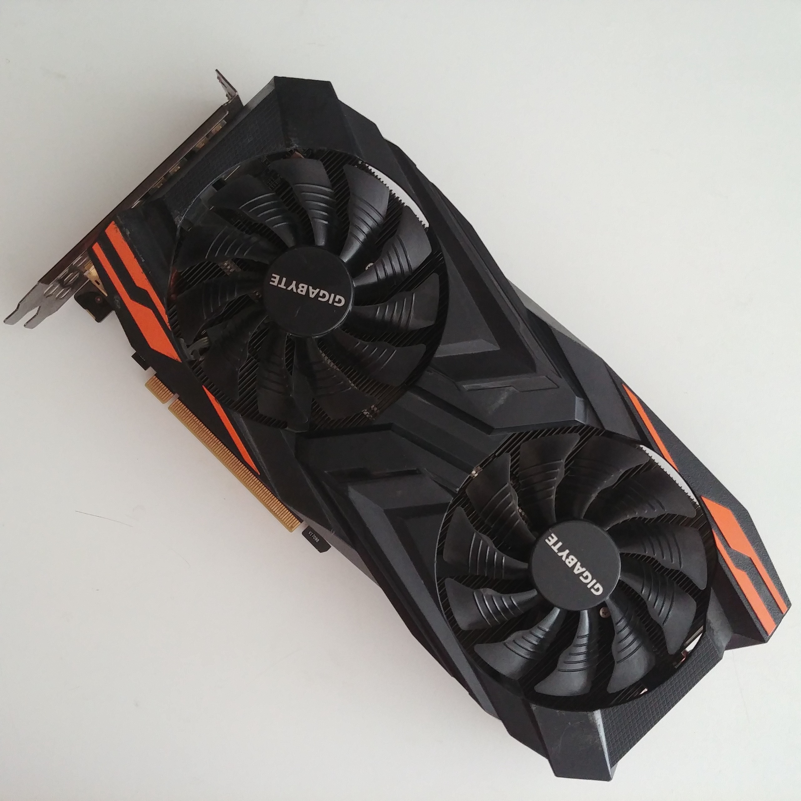 کارت گرافیک قوی Vega 64 دو فن قوی تر از 2060