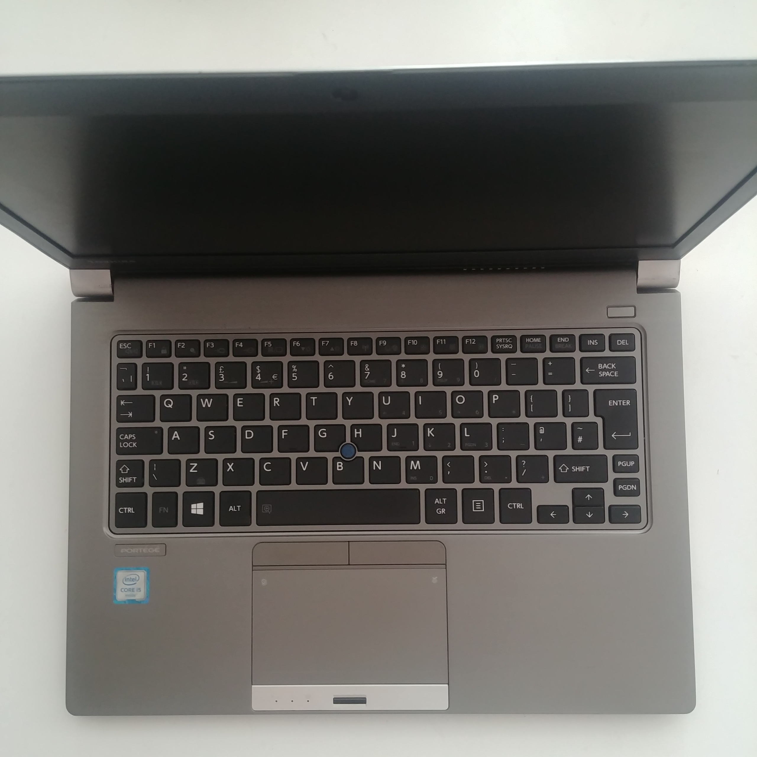 توشیبا Z30 نسل6 رم16 SSD سامسونگ و نو 0464