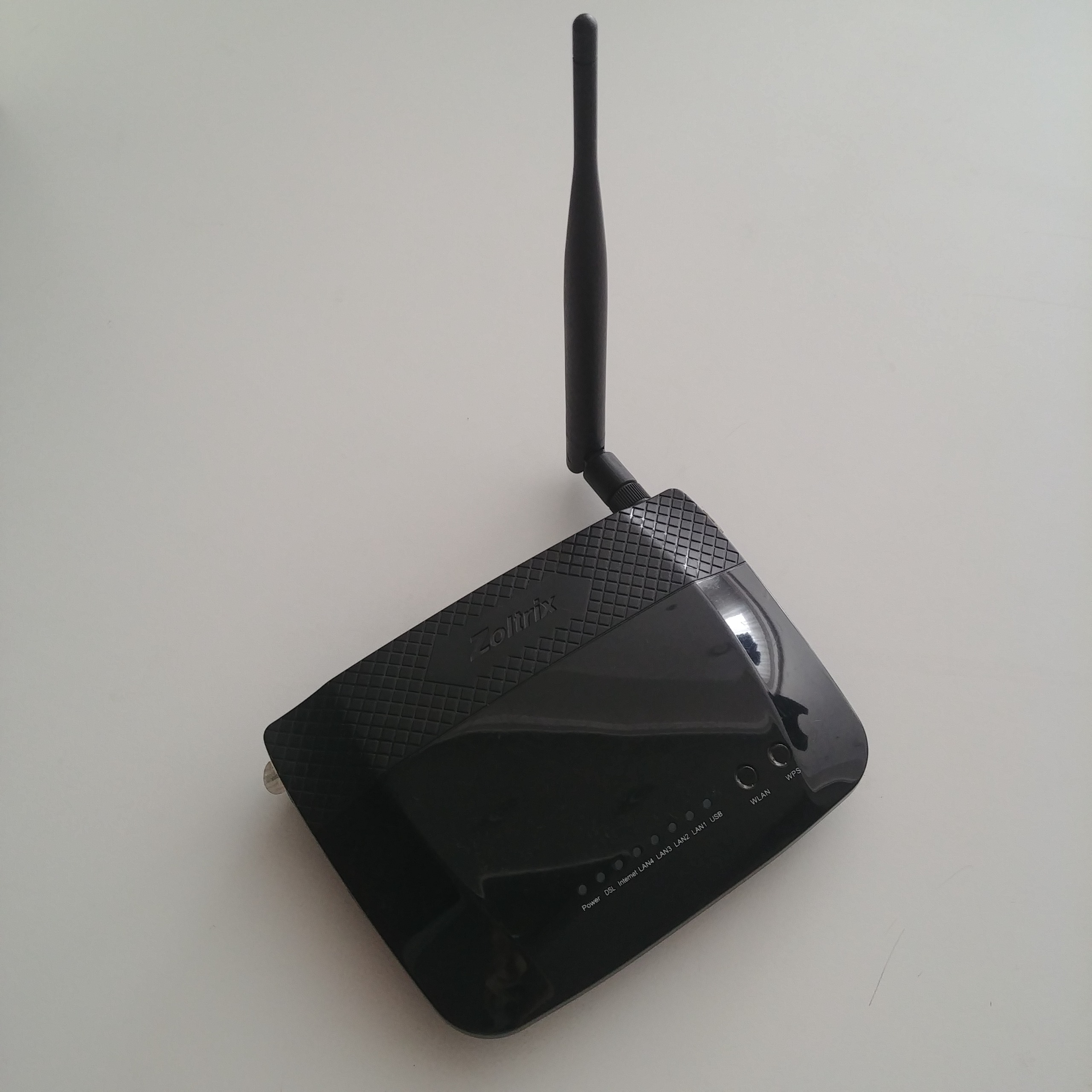 مودم Zoltrix مدل ZW919 تک آنتن و تمیز 0469