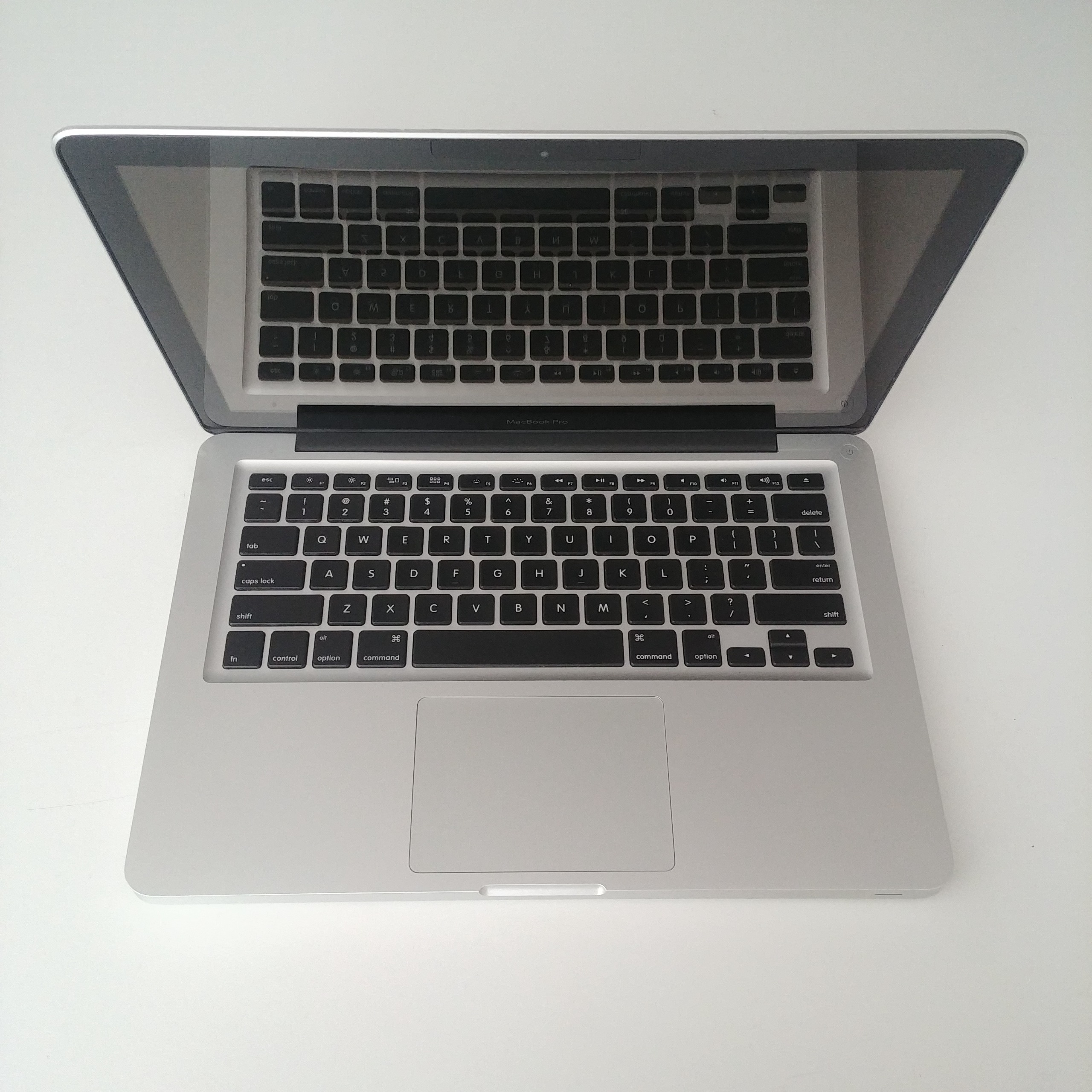 مک بوک پرو i5 نسل3 رم8 باتری عالی و تمیز 0477