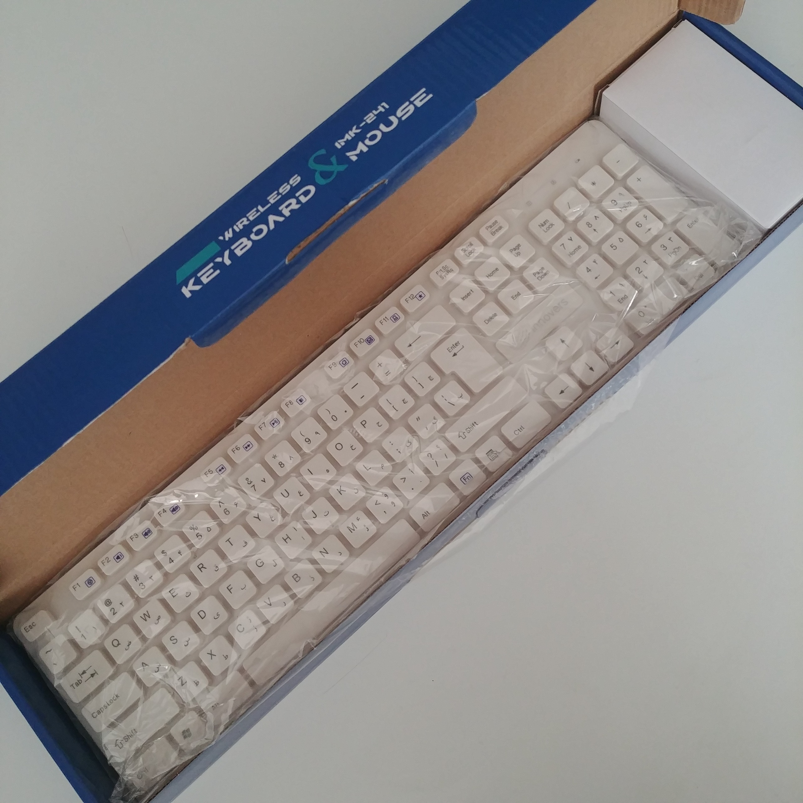 موس و کیبورد بی سیم سفید و زیبا Innovers