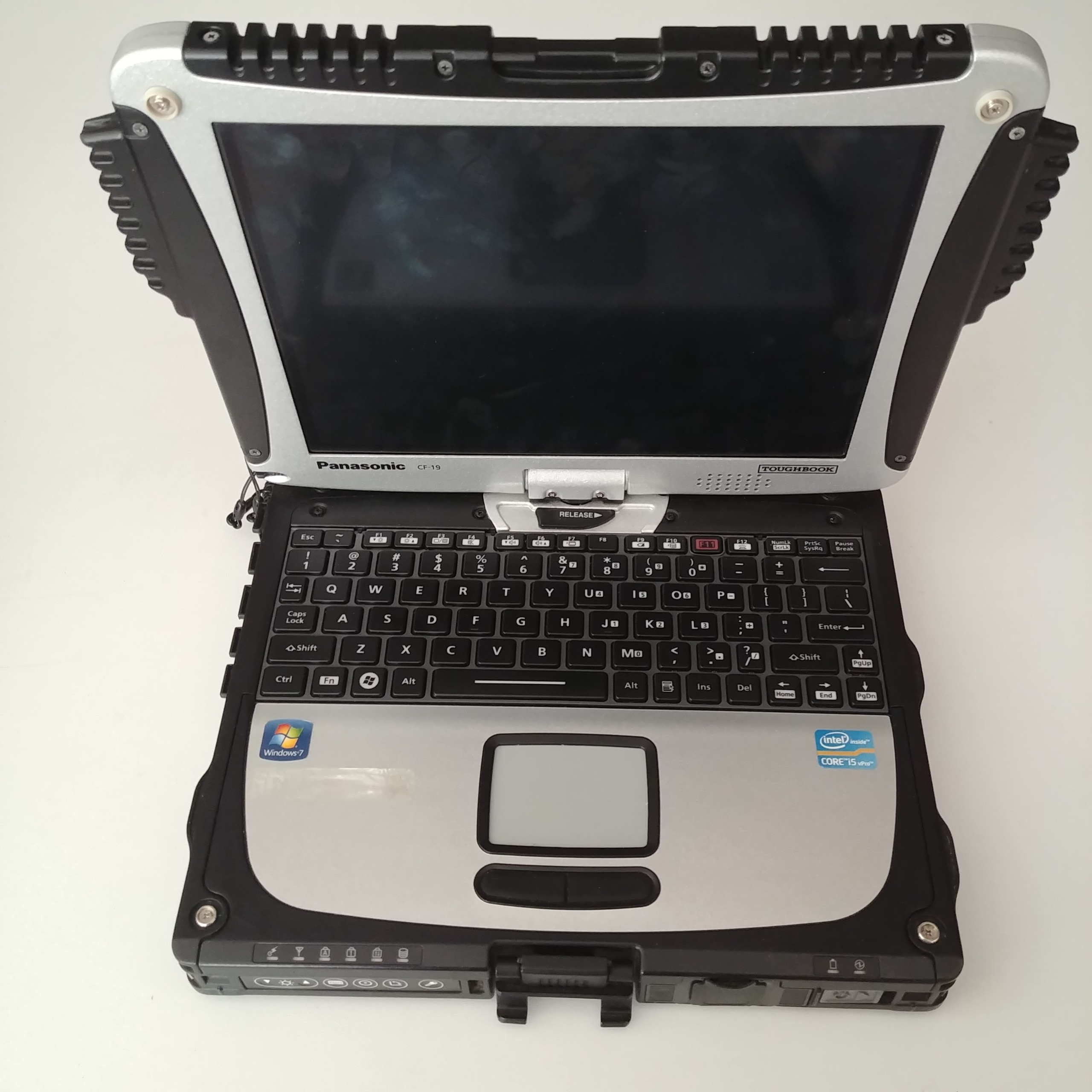 لپ تاپ پاناسونیک نظامی CF-19 نسل2 رم6 0477