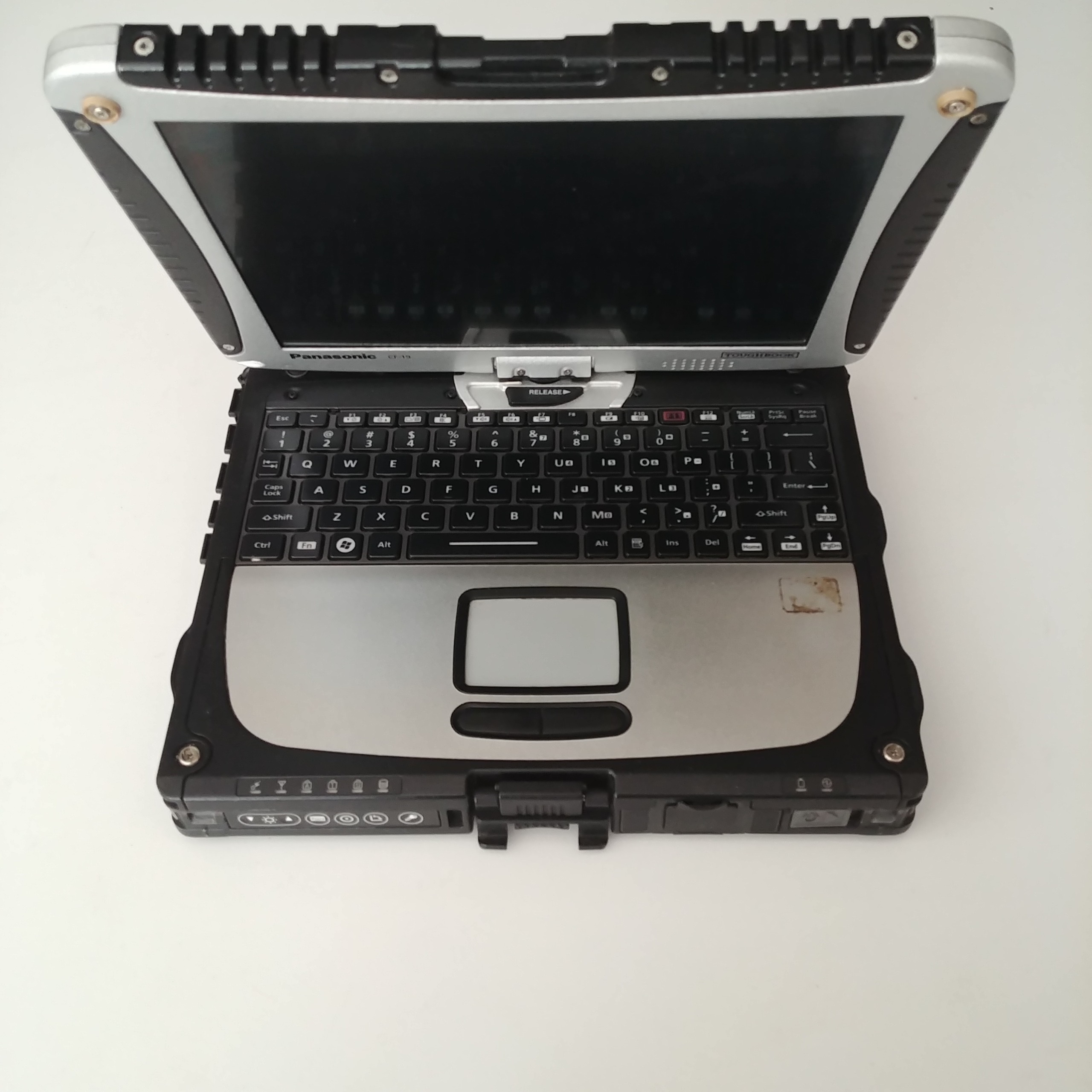 لپ تاپ پاناسونیک نظامی CF-19 نسل2 رم6 0477