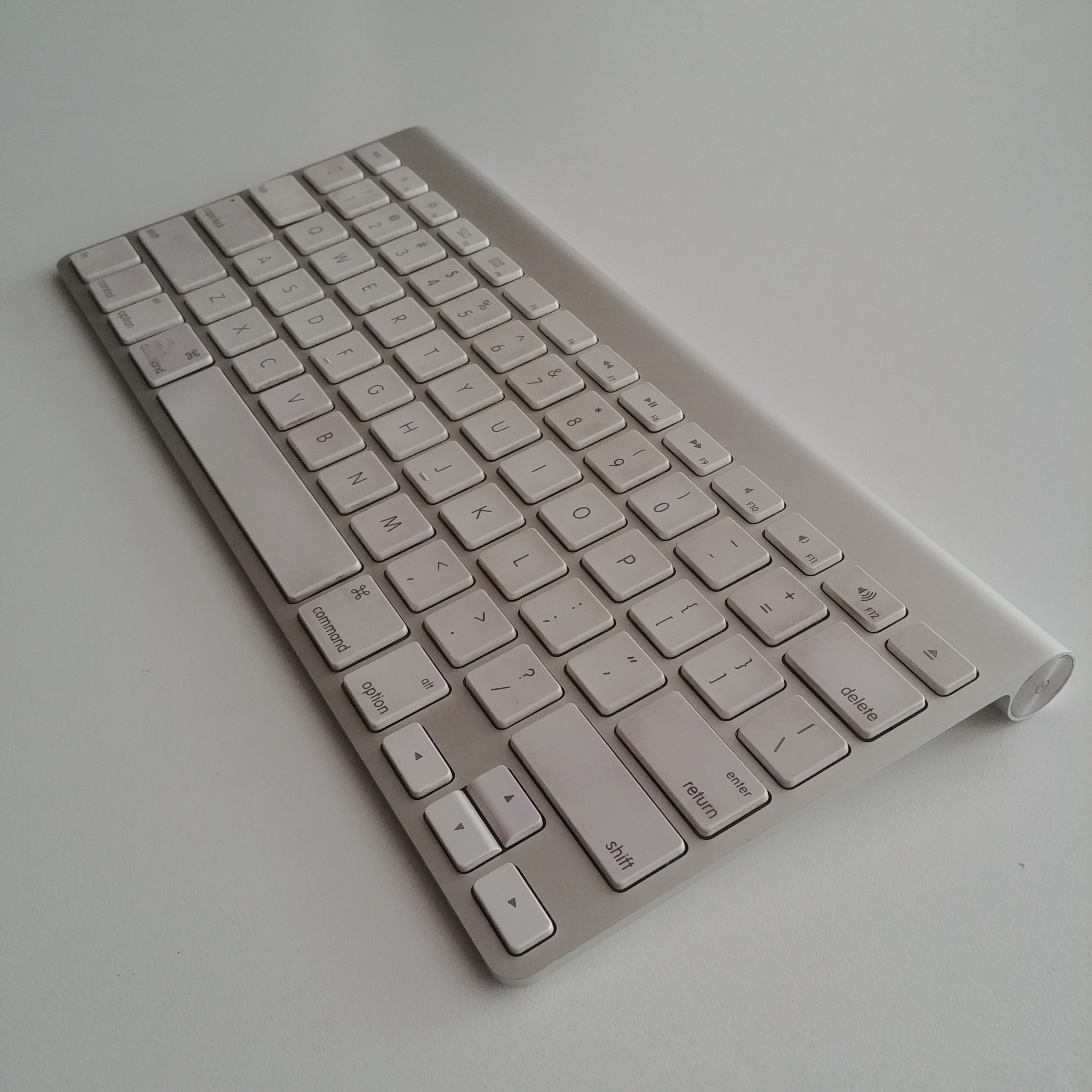 مجیک کیبورد Magic Keyboard کد 0503