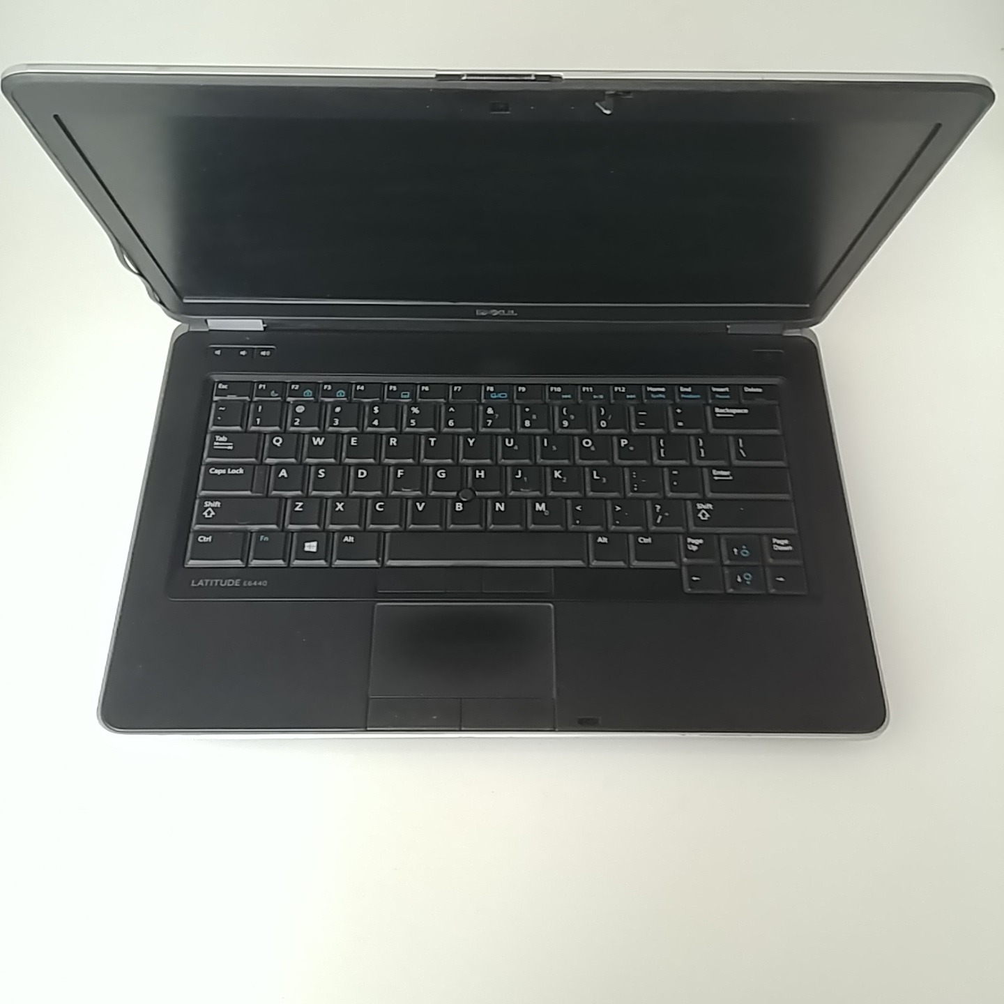لپ تاپ دل i5 نسل4 با دو گیگ گرافیک مجزا 0548