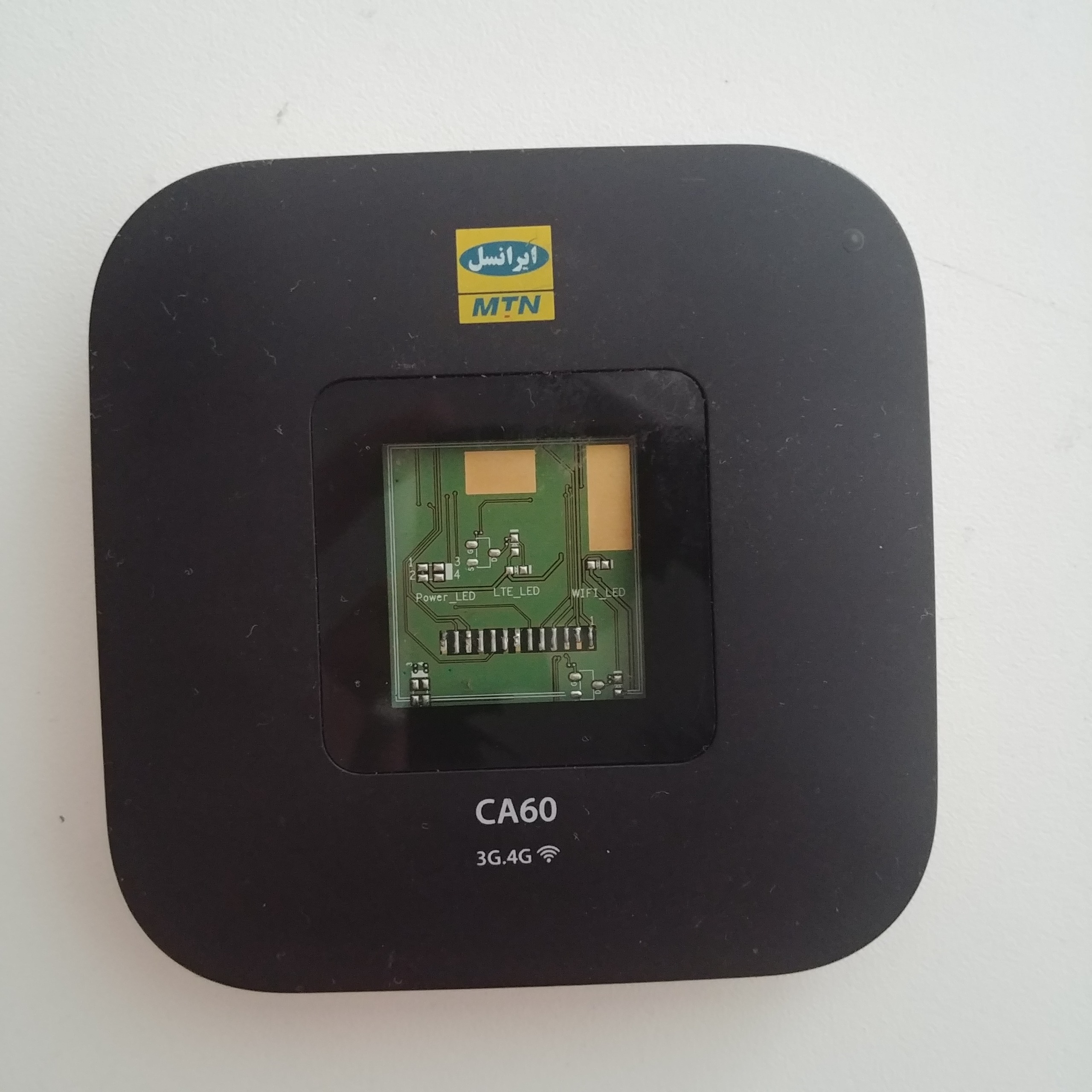 قطعات و قاب مودم سیم کارتی ایرانسل C60 کد 0161