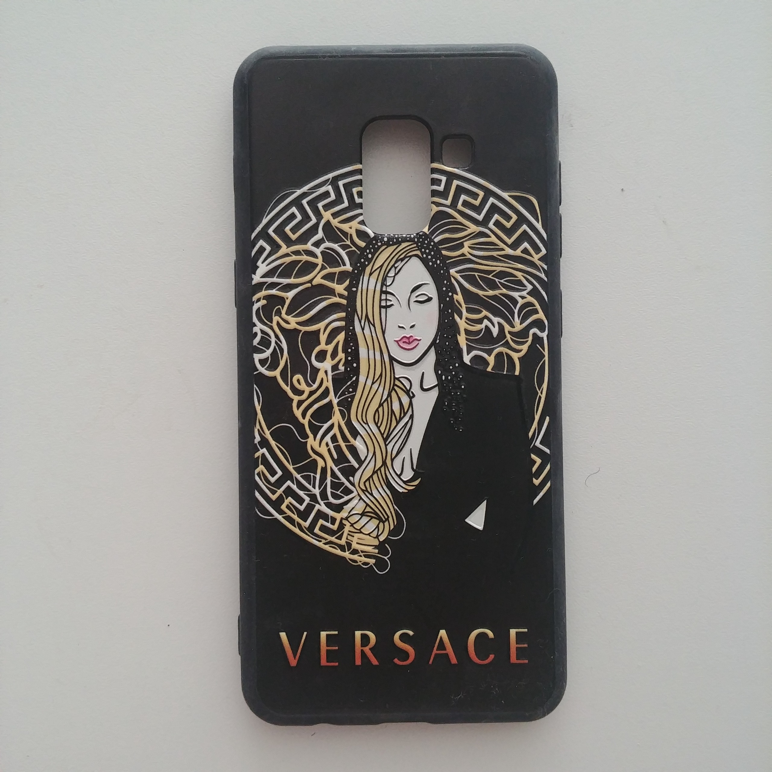 کاور گوشی سامسونگ A8 طرح Versace