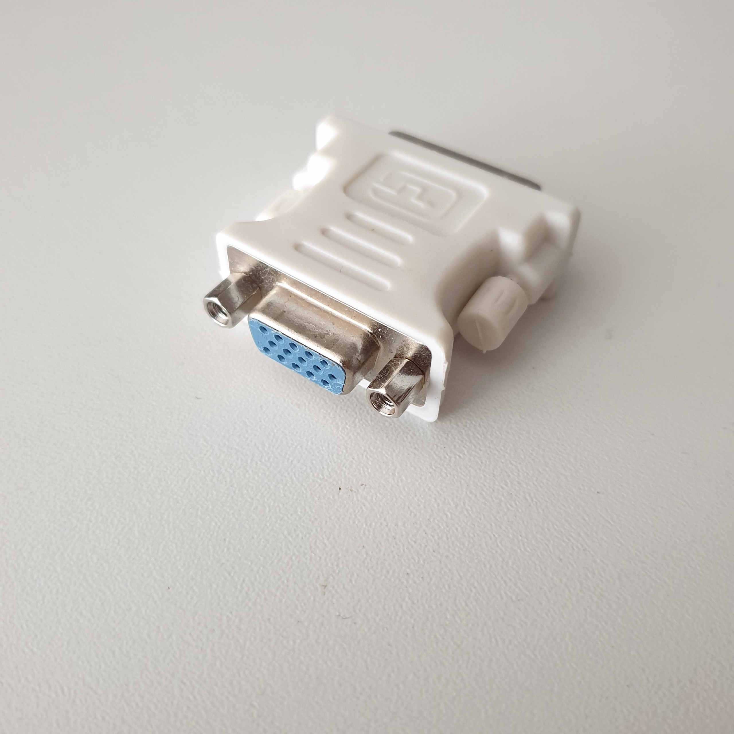 تبدیل VGA به DVI