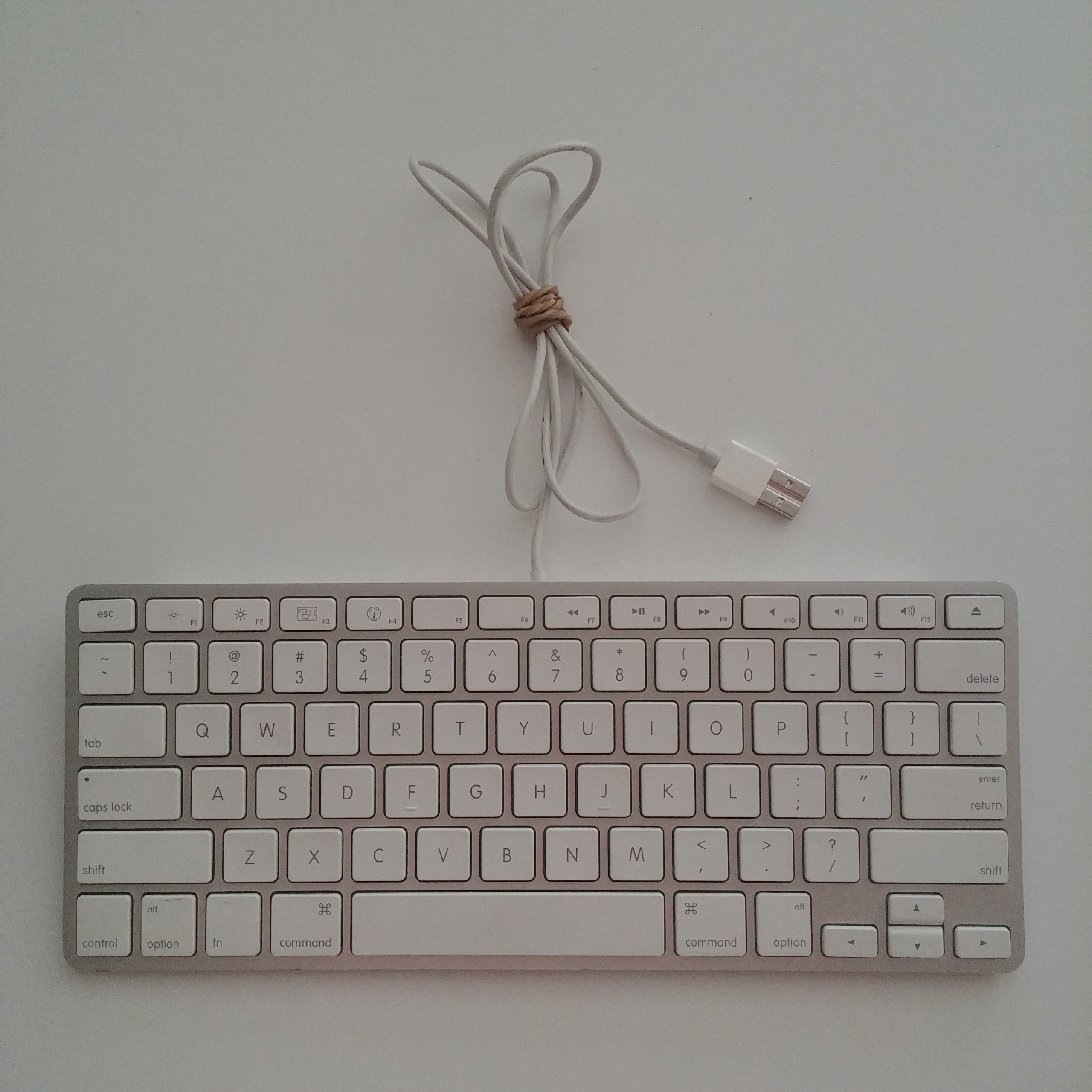 کیبورد مجیک کیبورد 1 USBدار مدل A1242