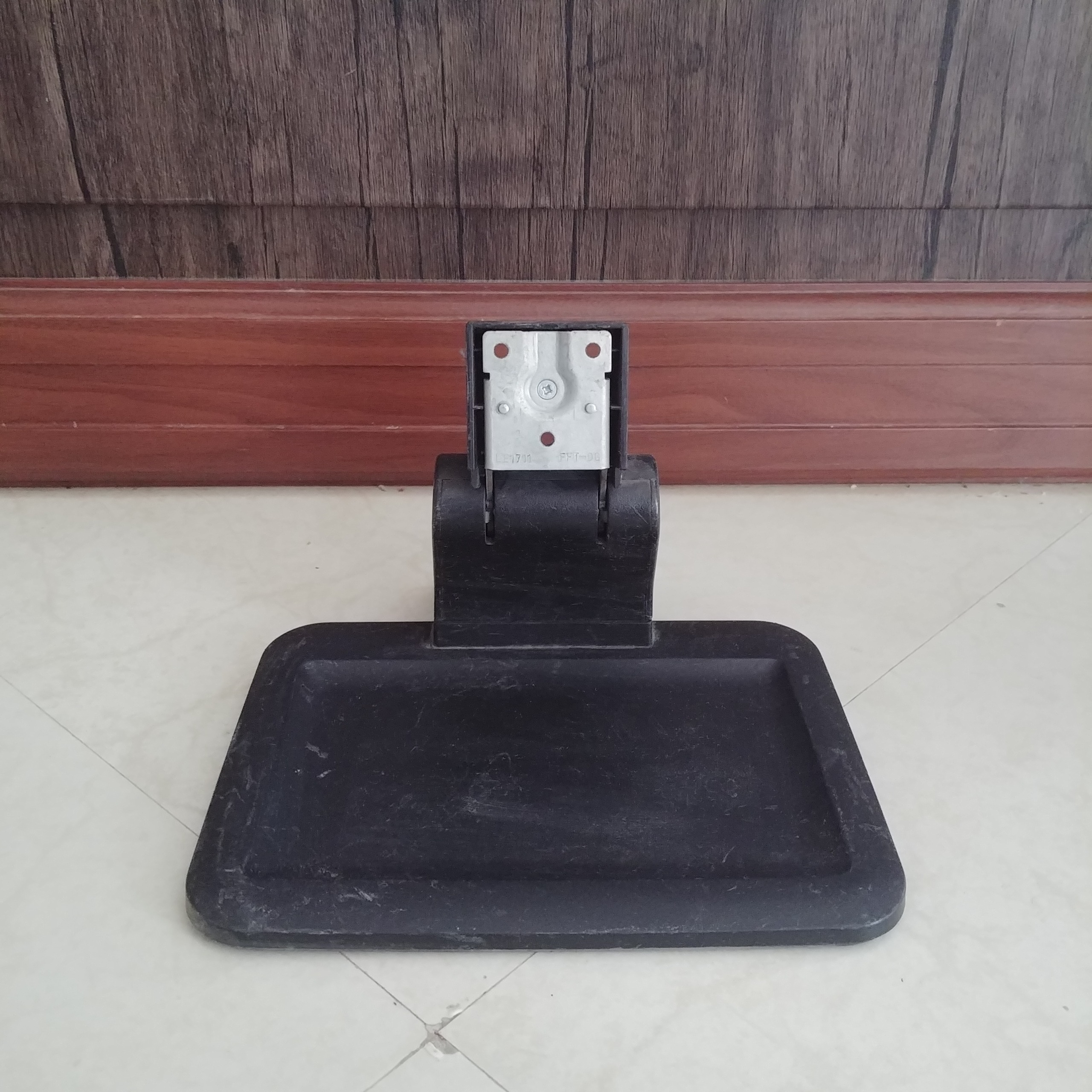 پایه مانیتور اصلی