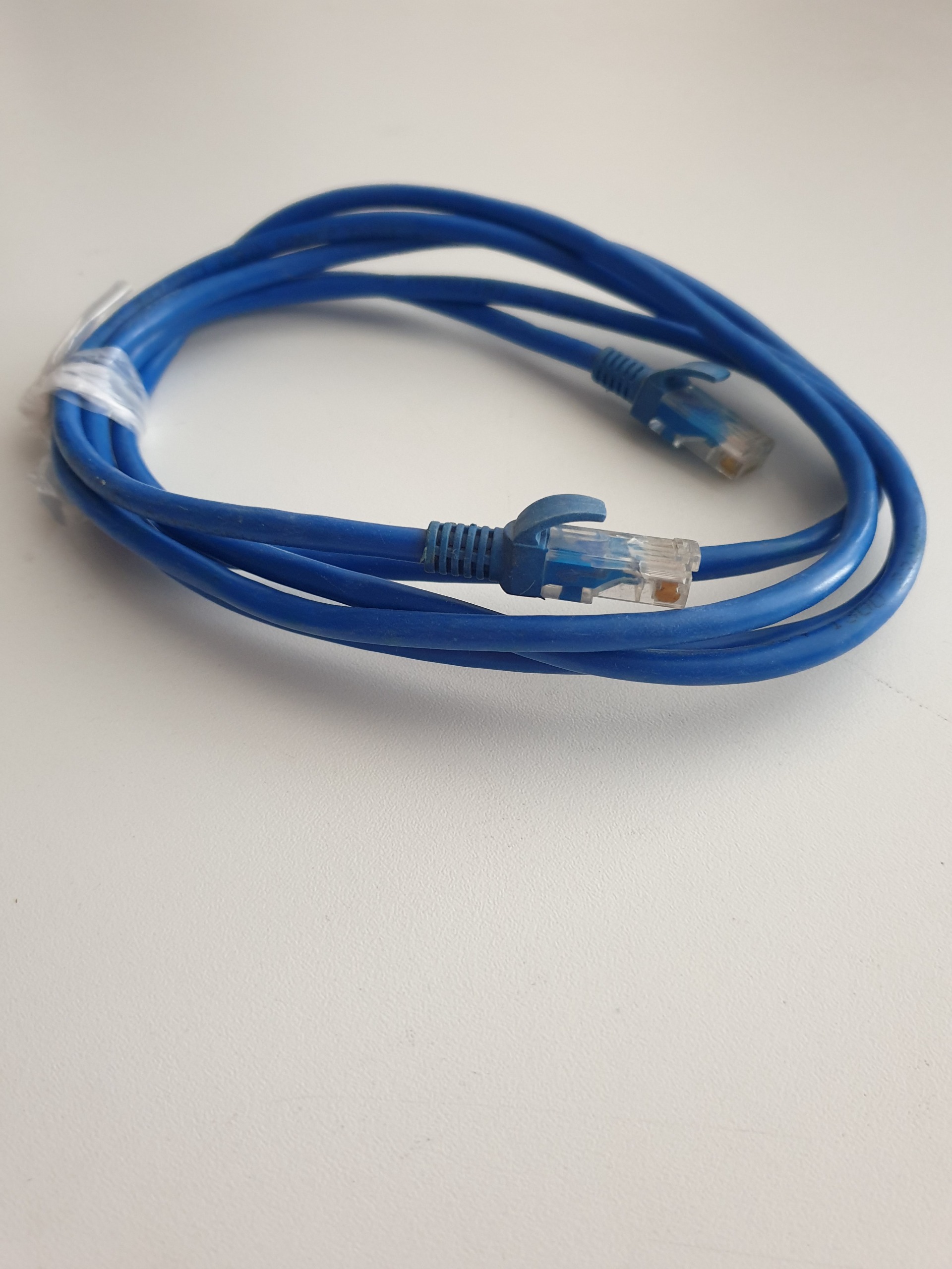 کابل شبکه cat 5e دو متری