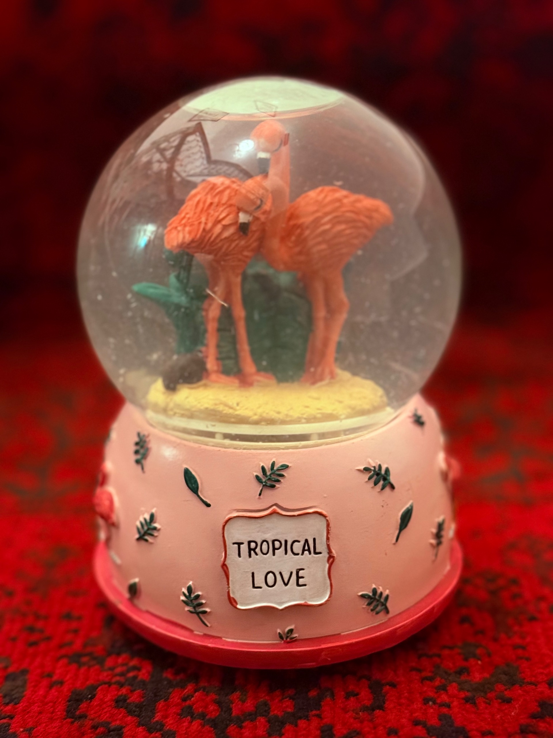 گوی موزیکال و برفی عاشقانه (Tropical Love)