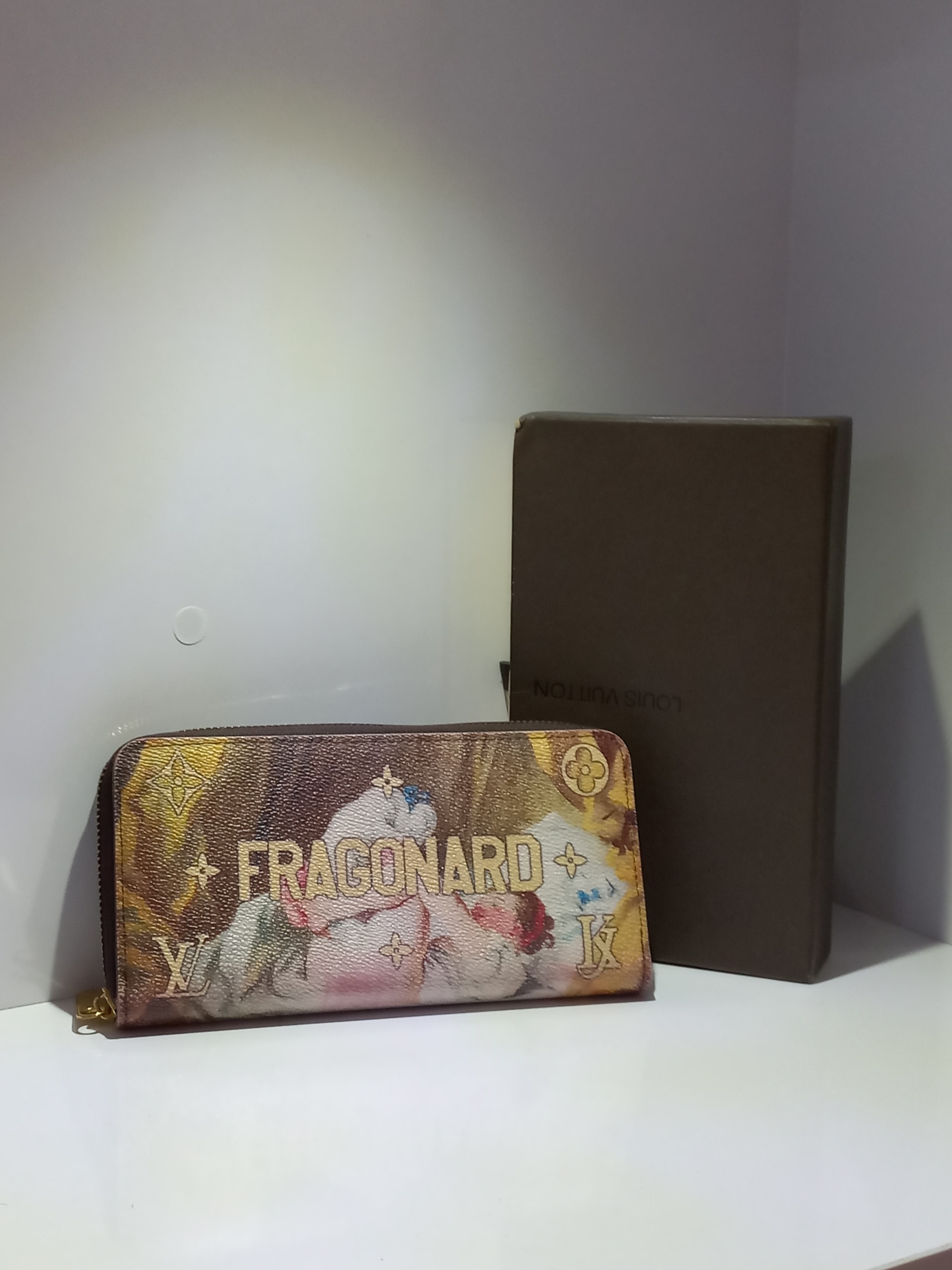 کیف پول لویی