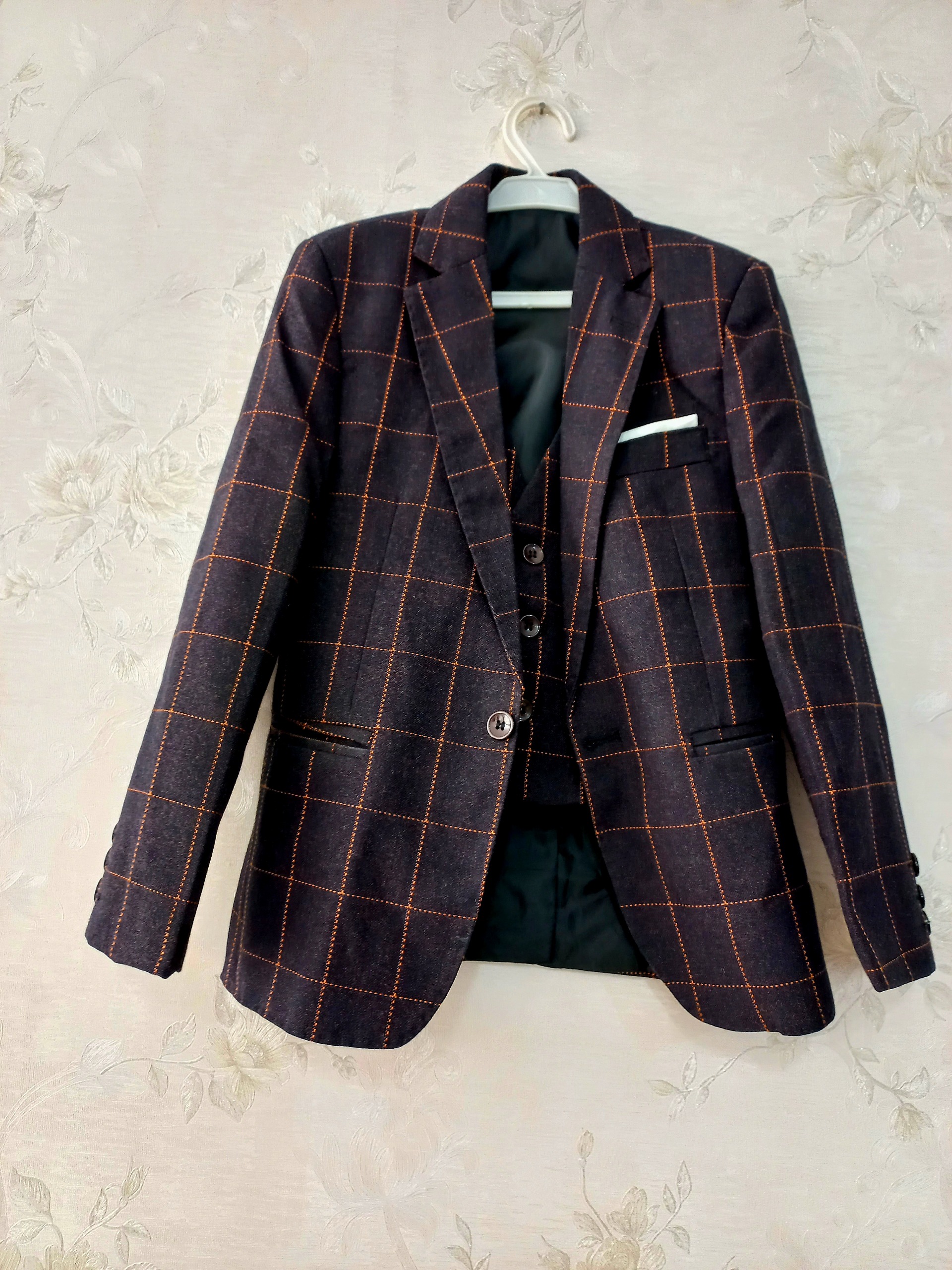 کت و شلوار و جلیقه پسرانه