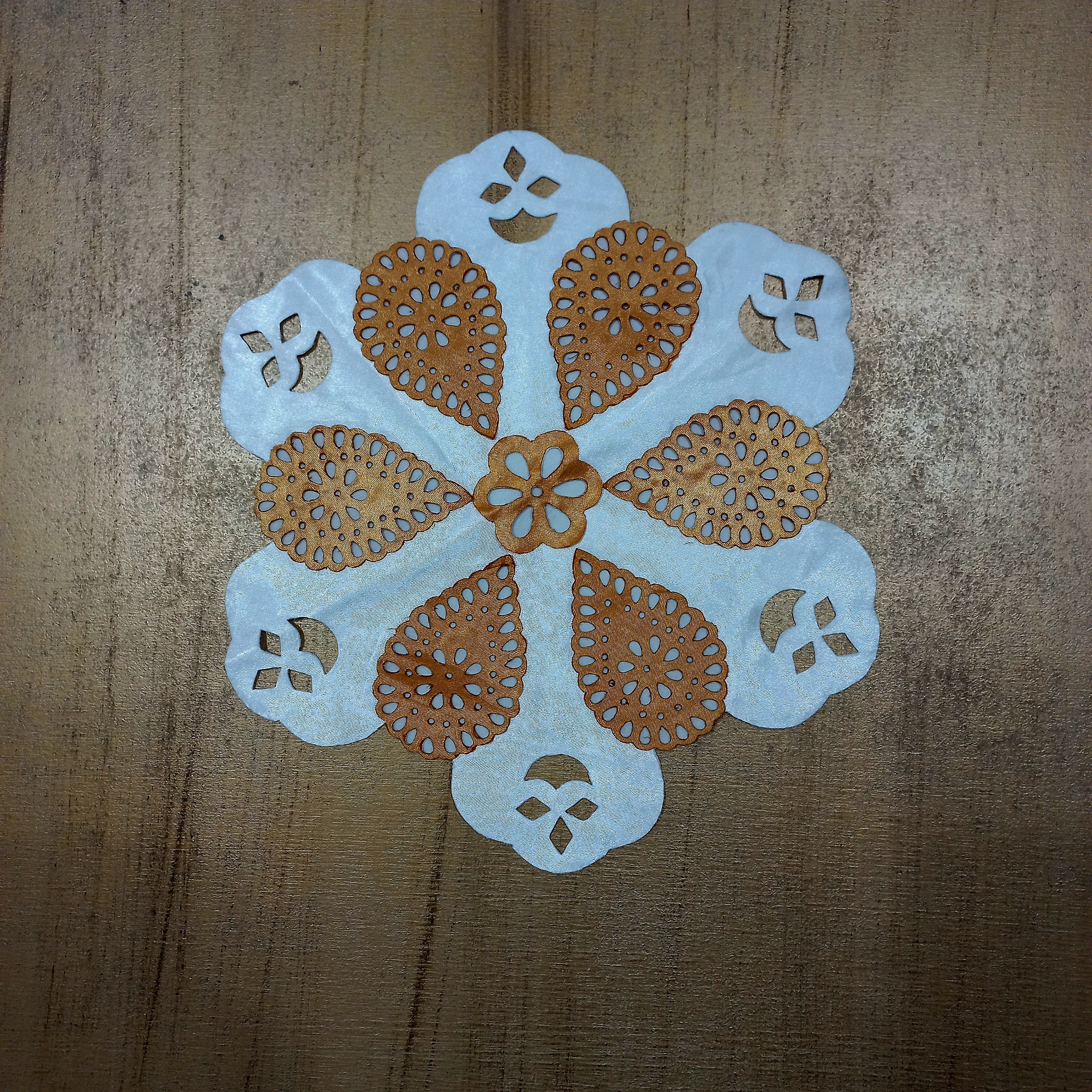 روکوسنی .زیرگلدانی.جادستمال کاغذی.زیرلیوانی