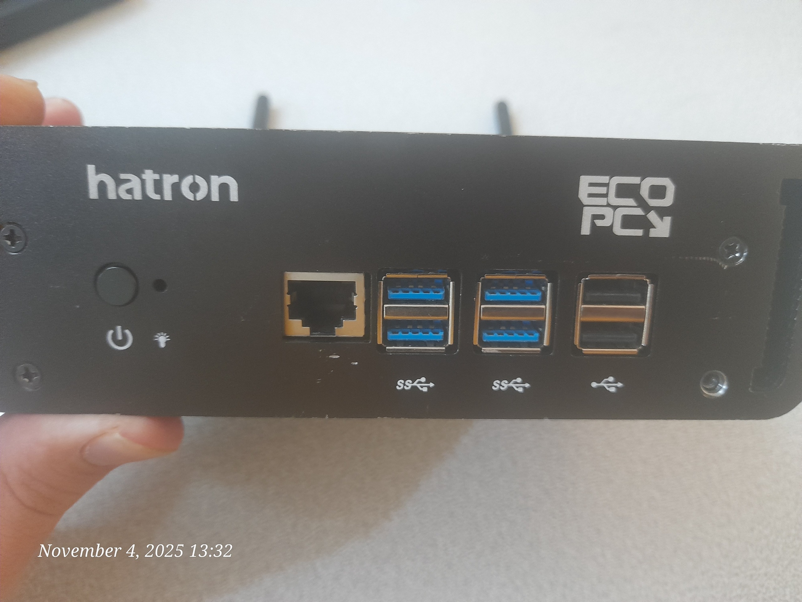 مینی کیس هاترون