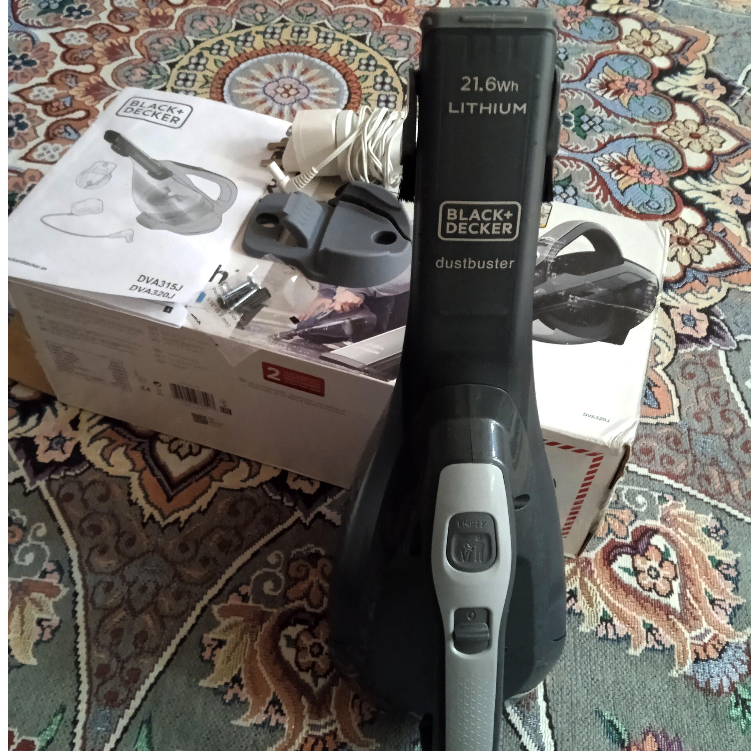 جاروبرقی بلک اند دکر