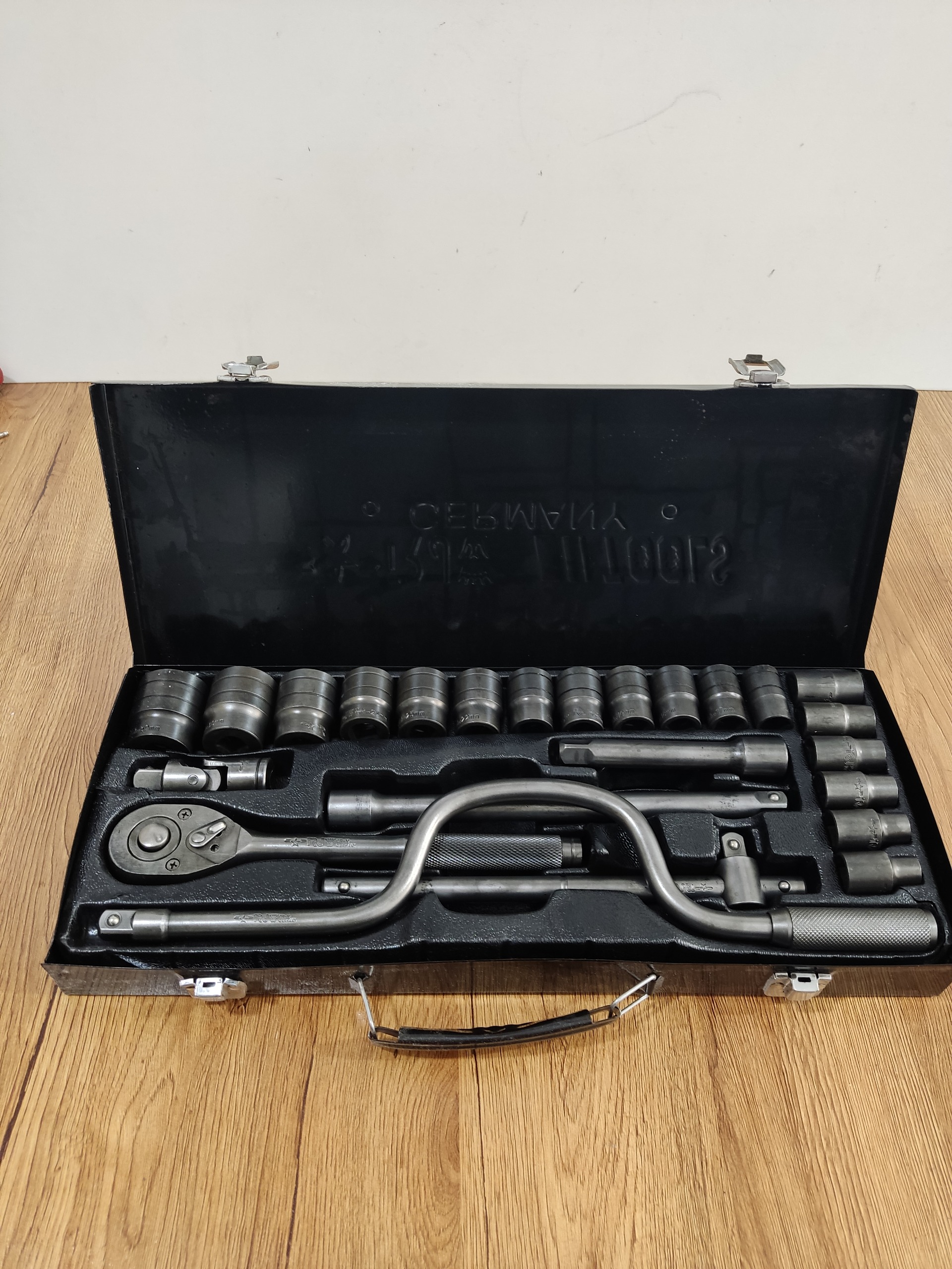 جعبه بکس 24پارچه آلمانی برند ار جی