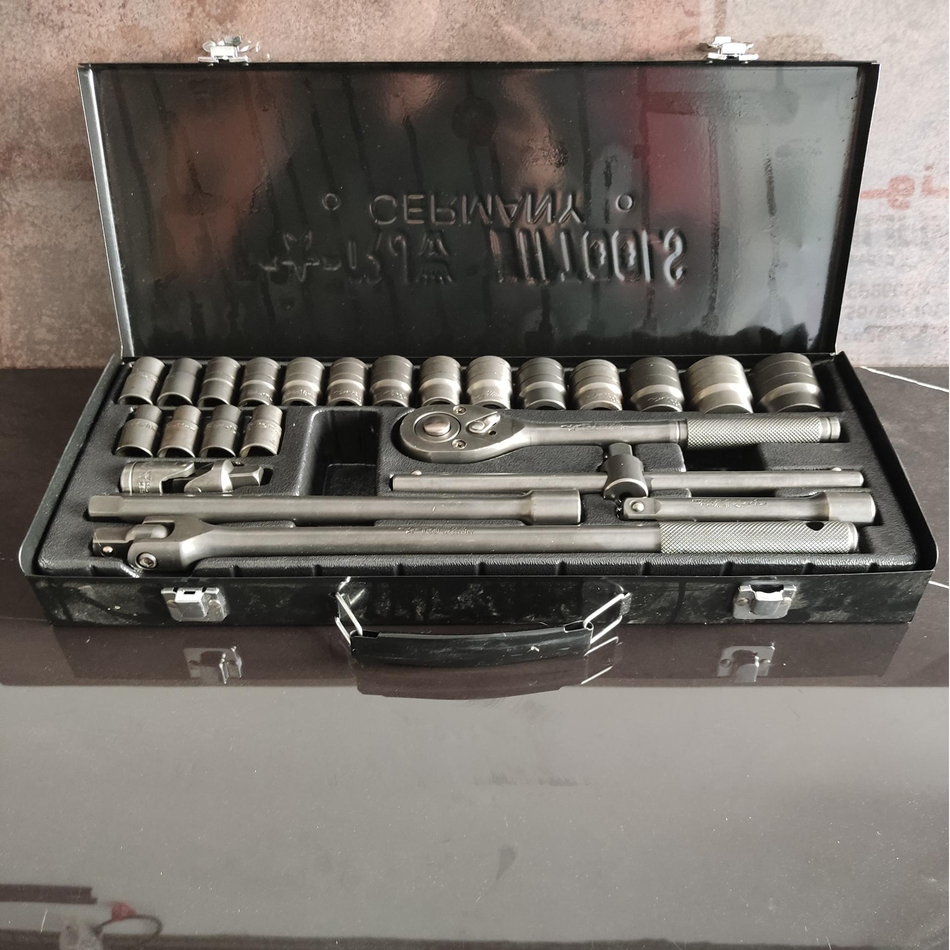 جعبه بکس 24 پارچه آلمانی ار جی