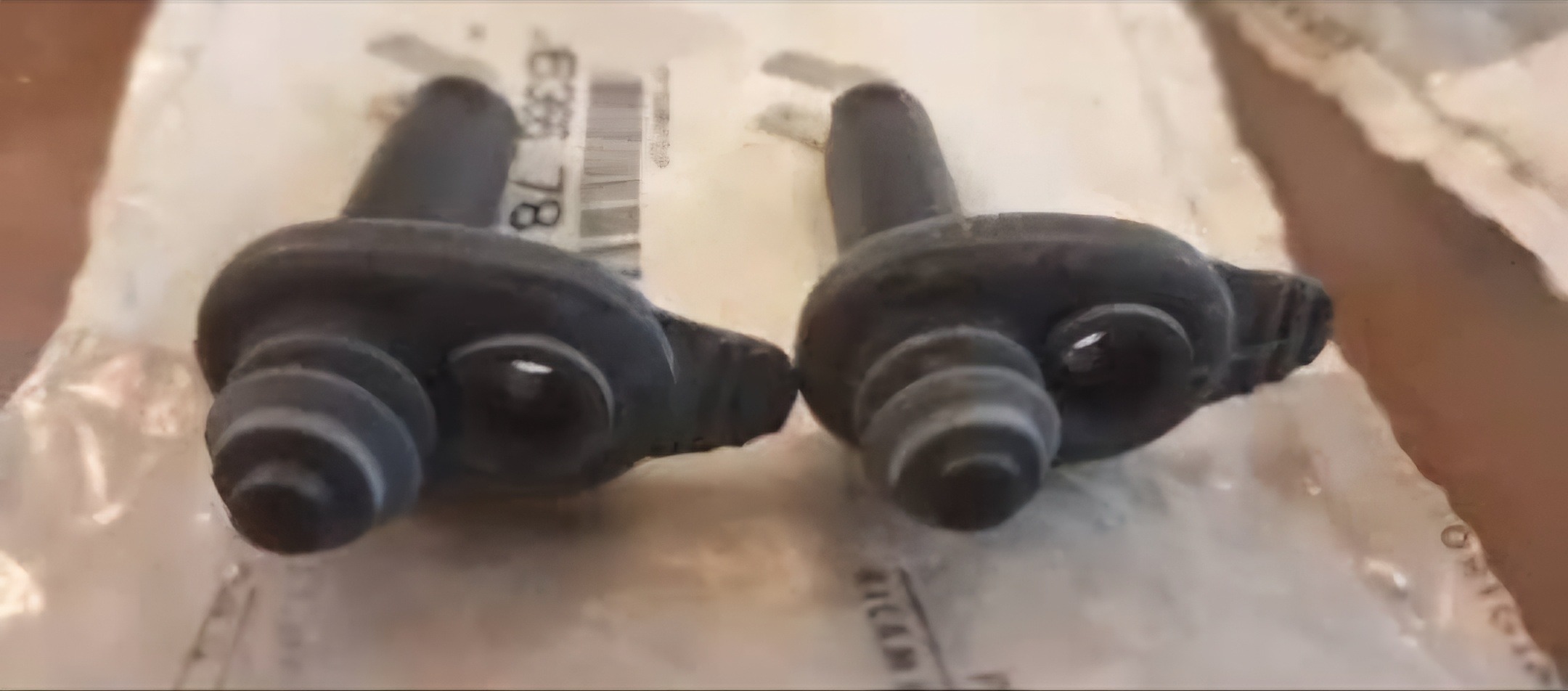 کلید لادری اورجینال فابریکی آکبند پژو 205 فرانسه