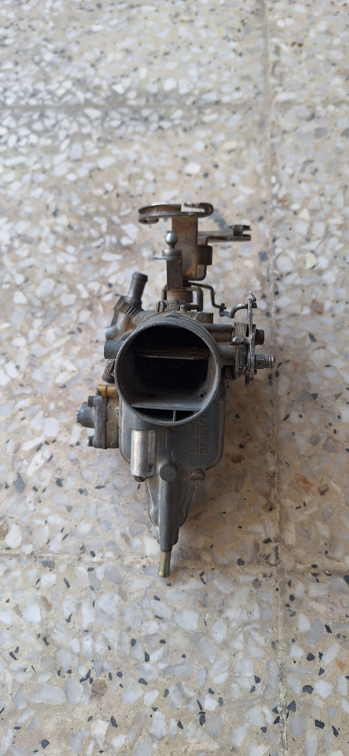 کاربراتور قابل نصب لندرور و پژو 205 و پیکان پژو