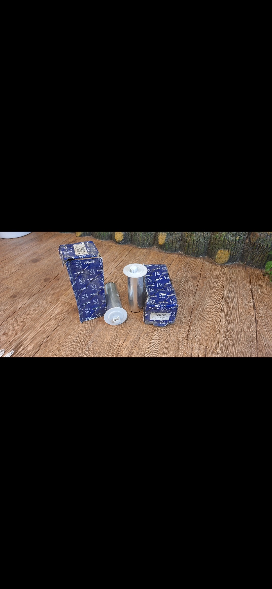 نمایشگر بنزین داخل باک اورجینال پژو 205 فرانسه