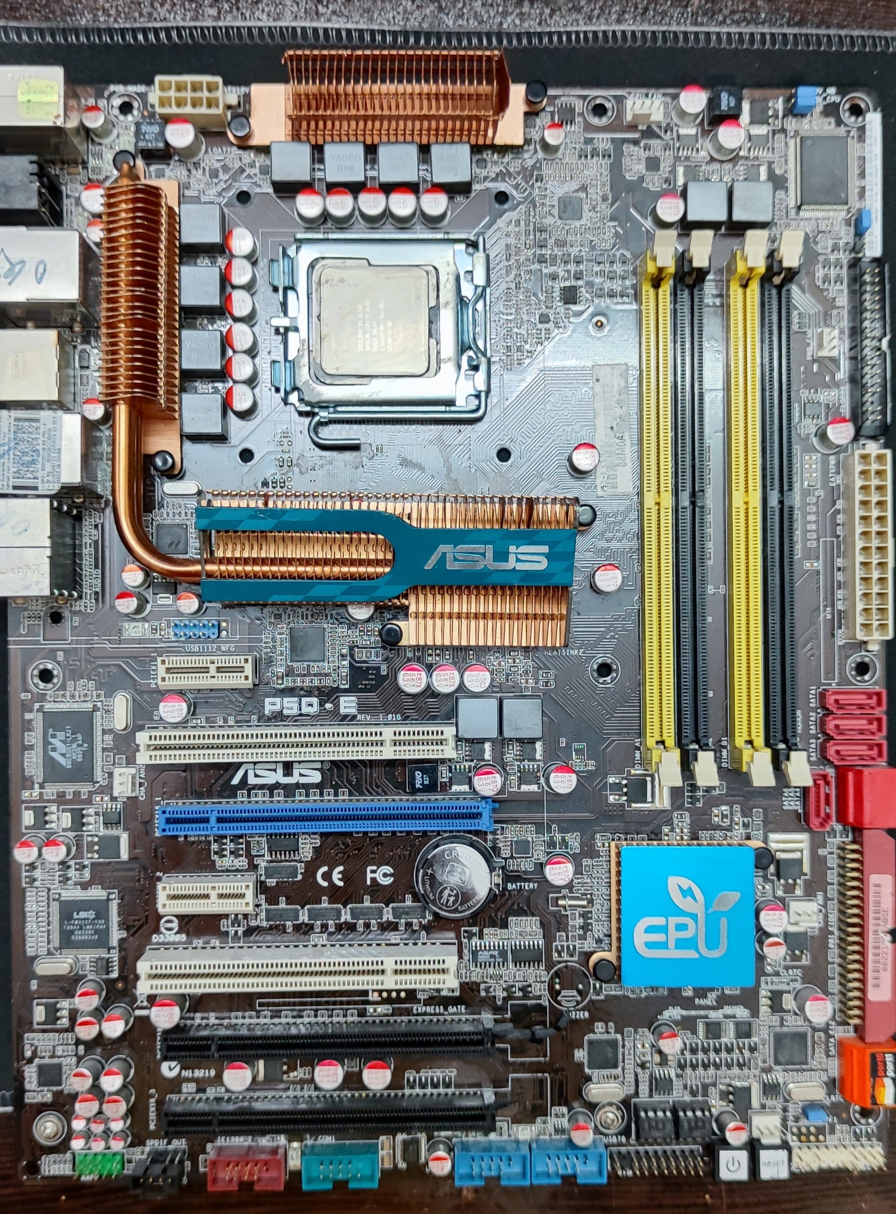 مادربرد پرچمدار ddr2 Asus p5q-e