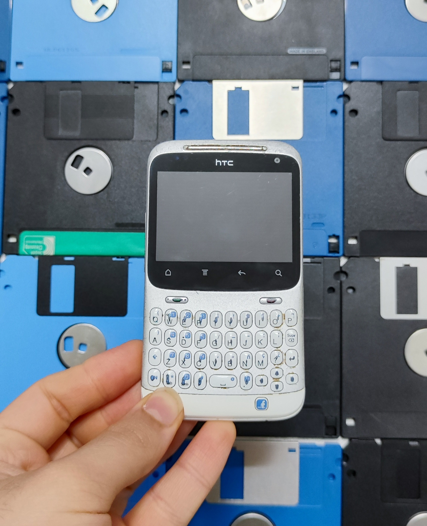 گوشی htc chacha