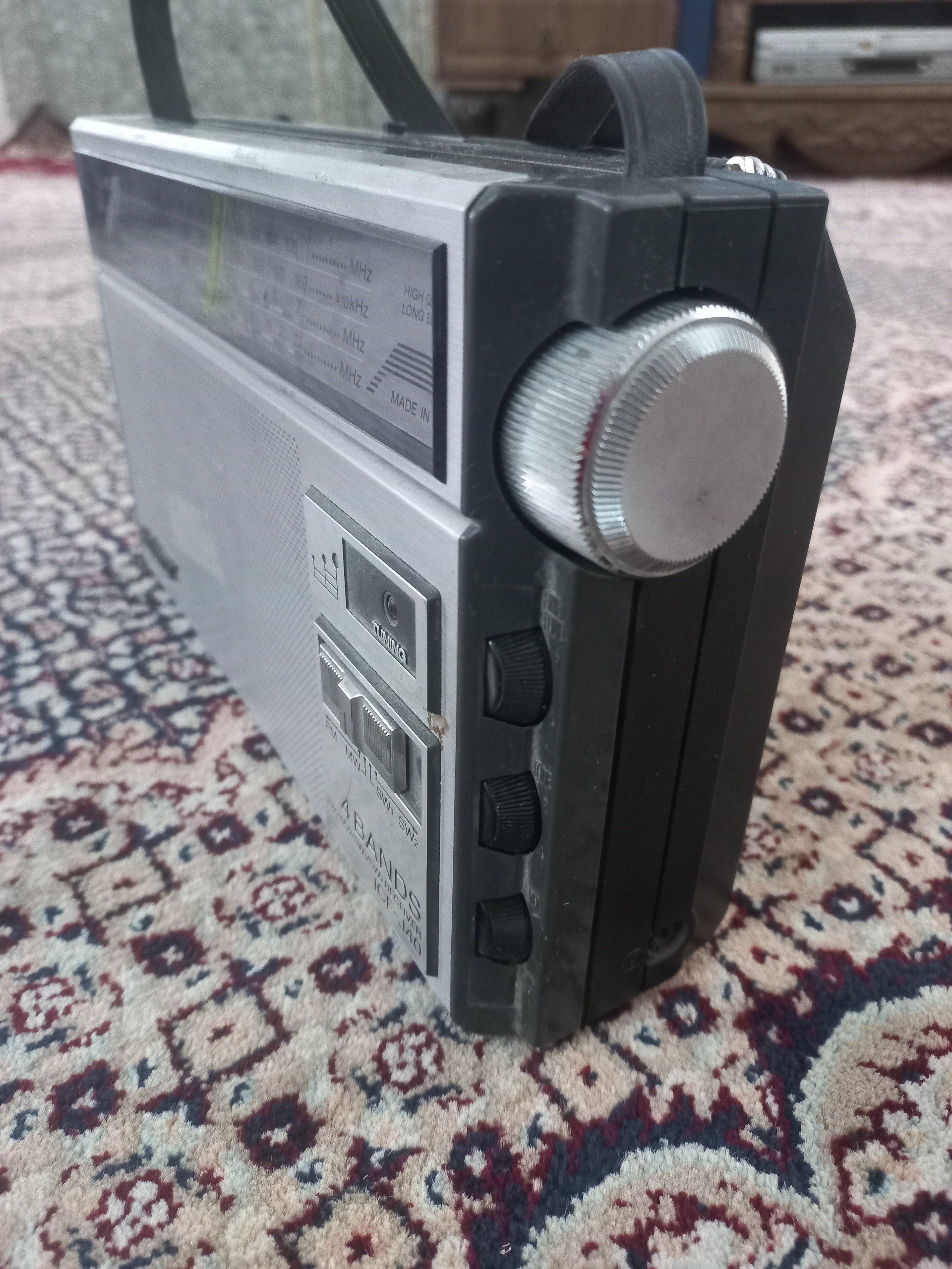 رادیو سونی عتیقه