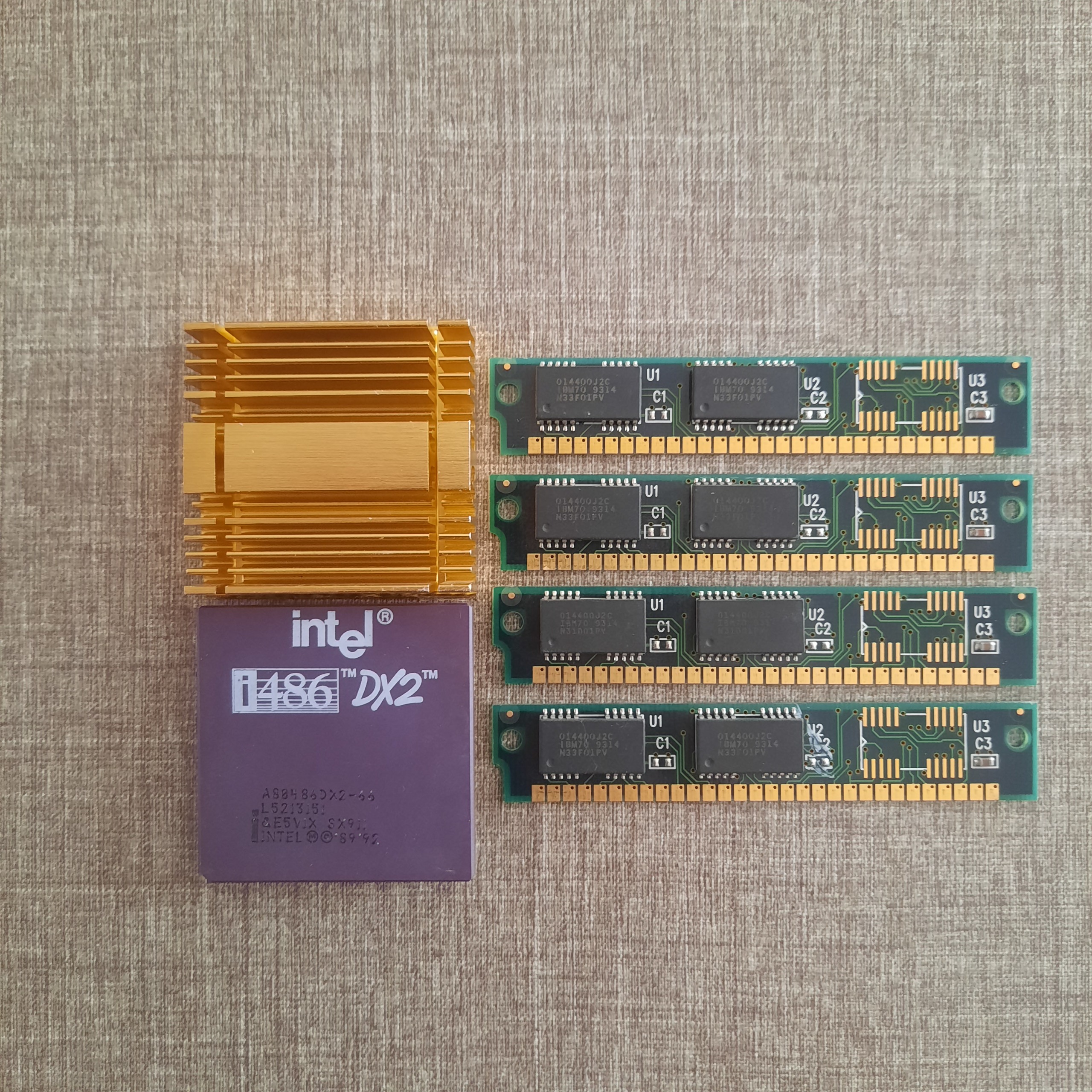 باندل قدیمی INTEL 486DX2 مادربرد TK 82C491